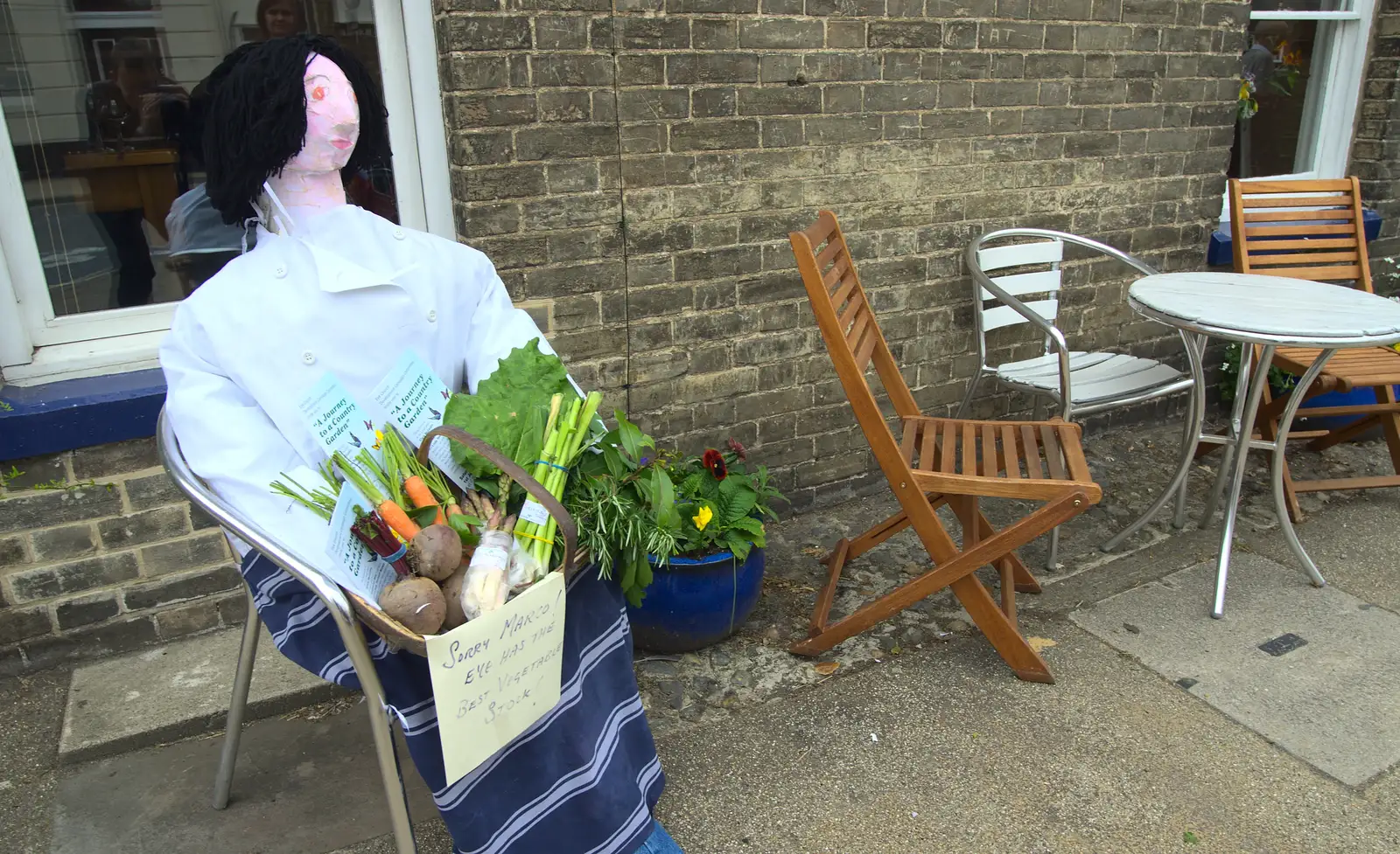 Lindsey House has a beef with Marco Pierre White, from Eye Open Gardens, Suffolk - 1st June 2013