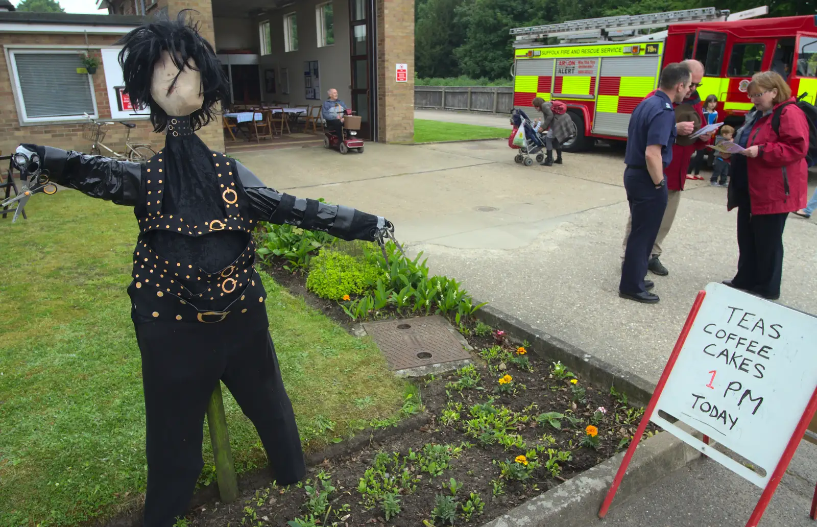 The Fire Service has 'Edward Scissorhands', from Eye Open Gardens, Suffolk - 1st June 2013