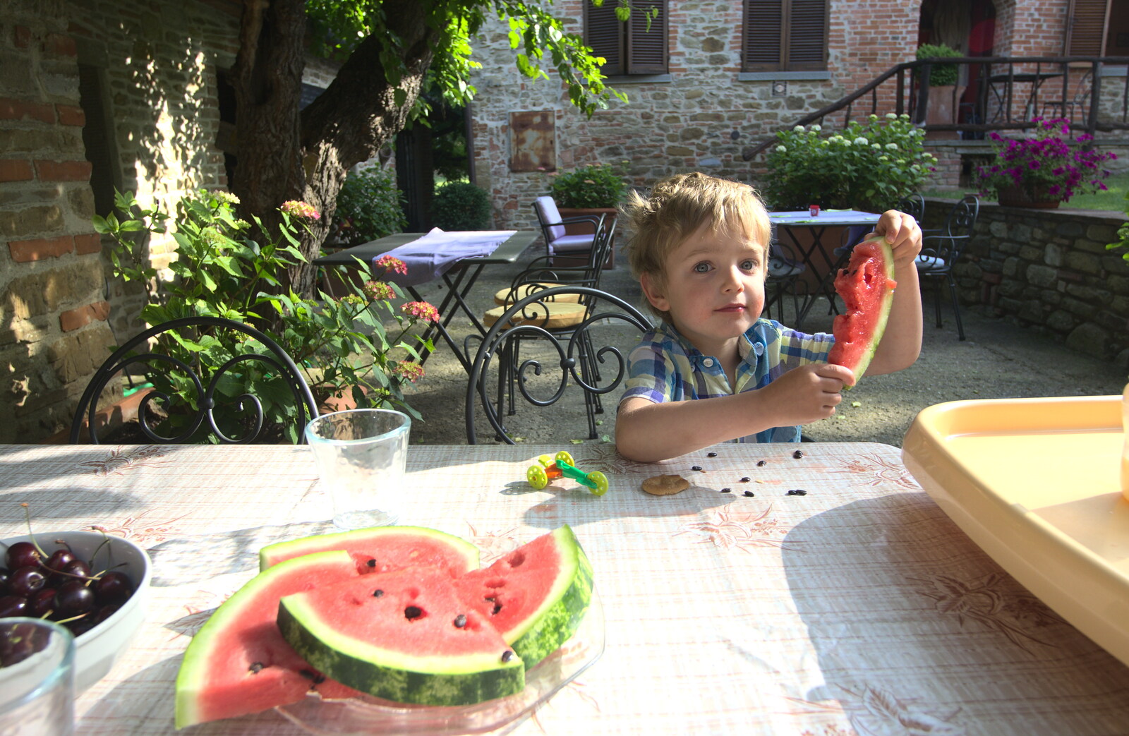 A Tuscan Winery and a Trip to Siena, Tuscany, Italy - 10th June 2013: Next morning, Fred's on watermelon for 'breakferast'