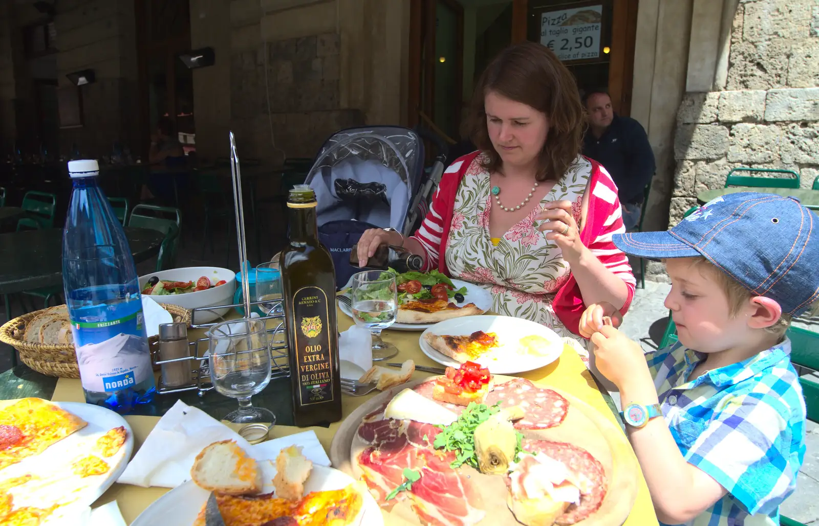 Time for food again, from A Tuscan Winery and a Trip to Siena, Tuscany, Italy - 10th June 2013