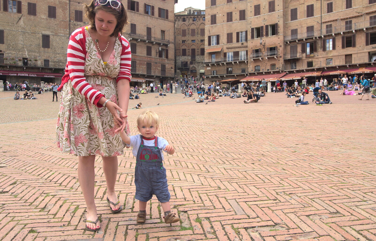A Tuscan Winery and a Trip to Siena, Tuscany, Italy - 10th June 2013: Isobel and Gabes walk around the main square
