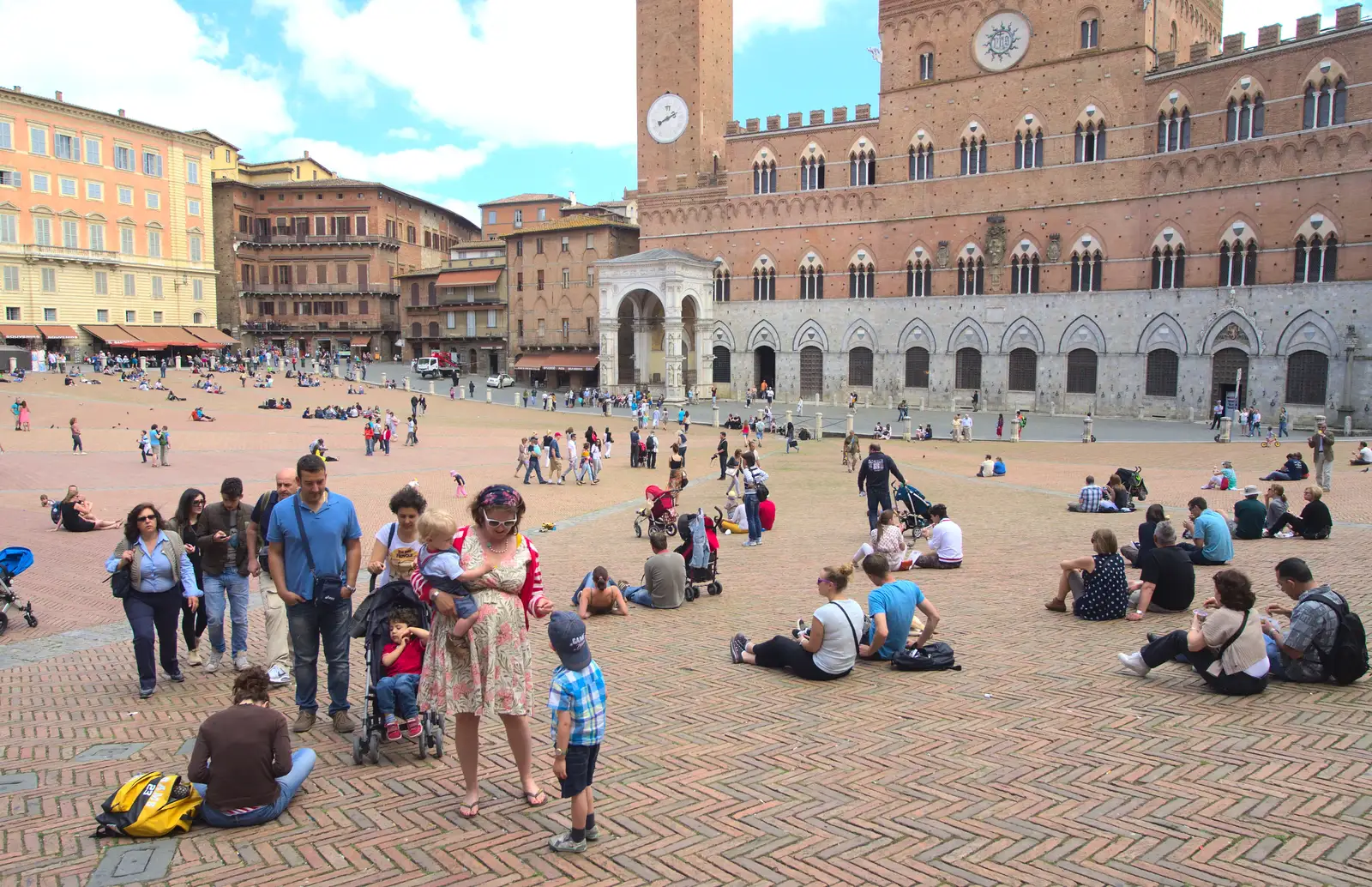 Harry, Isobel and Fred nearly lost in the crowd, from A Tuscan Winery and a Trip to Siena, Tuscany, Italy - 10th June 2013