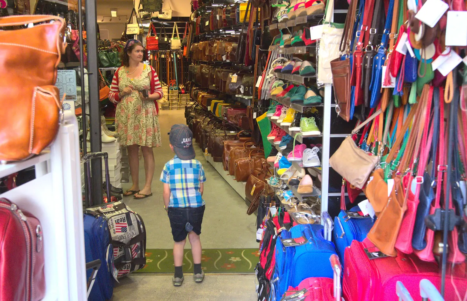 Isobel embarks on a leather-goods shopping spree, from A Tuscan Winery and a Trip to Siena, Tuscany, Italy - 10th June 2013