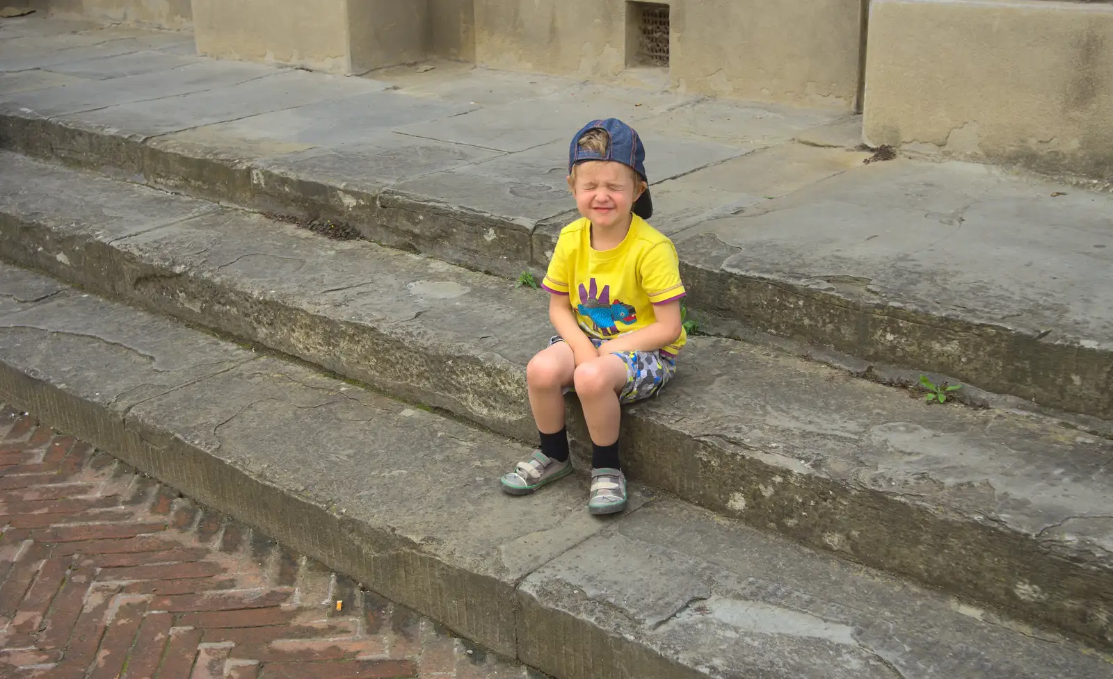 Fred scrunches up his eyes, from Italian Weddings, Saracens and Swimming Pools, Arezzo, Tuscany - 12th June 2013