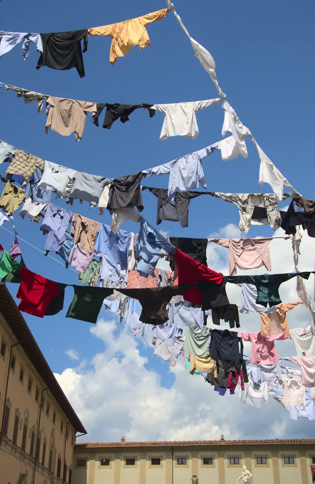 More laundry, from Italian Weddings, Saracens and Swimming Pools, Arezzo, Tuscany - 12th June 2013