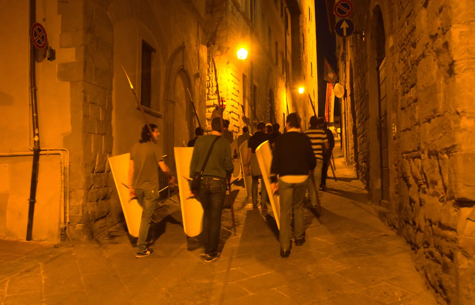 'Knights' are practising for a Saracens festival, from Italian Weddings, Saracens and Swimming Pools, Arezzo, Tuscany - 12th June 2013