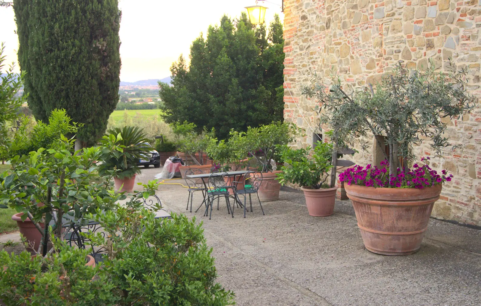 The giant pots of Il Palazzo, from La Verna Monastery and the Fireflies of Tuscany, Italy - 14th June 2013