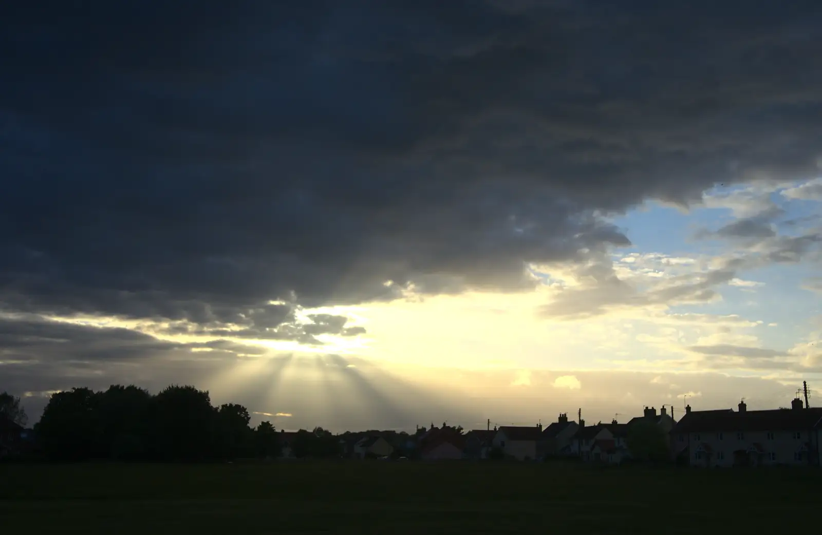 Crepuscular rays over Fair Green, from Thrandeston Pig Roast and Tractors, Thrandeston Little Green, Suffolk - 23rd June 2013