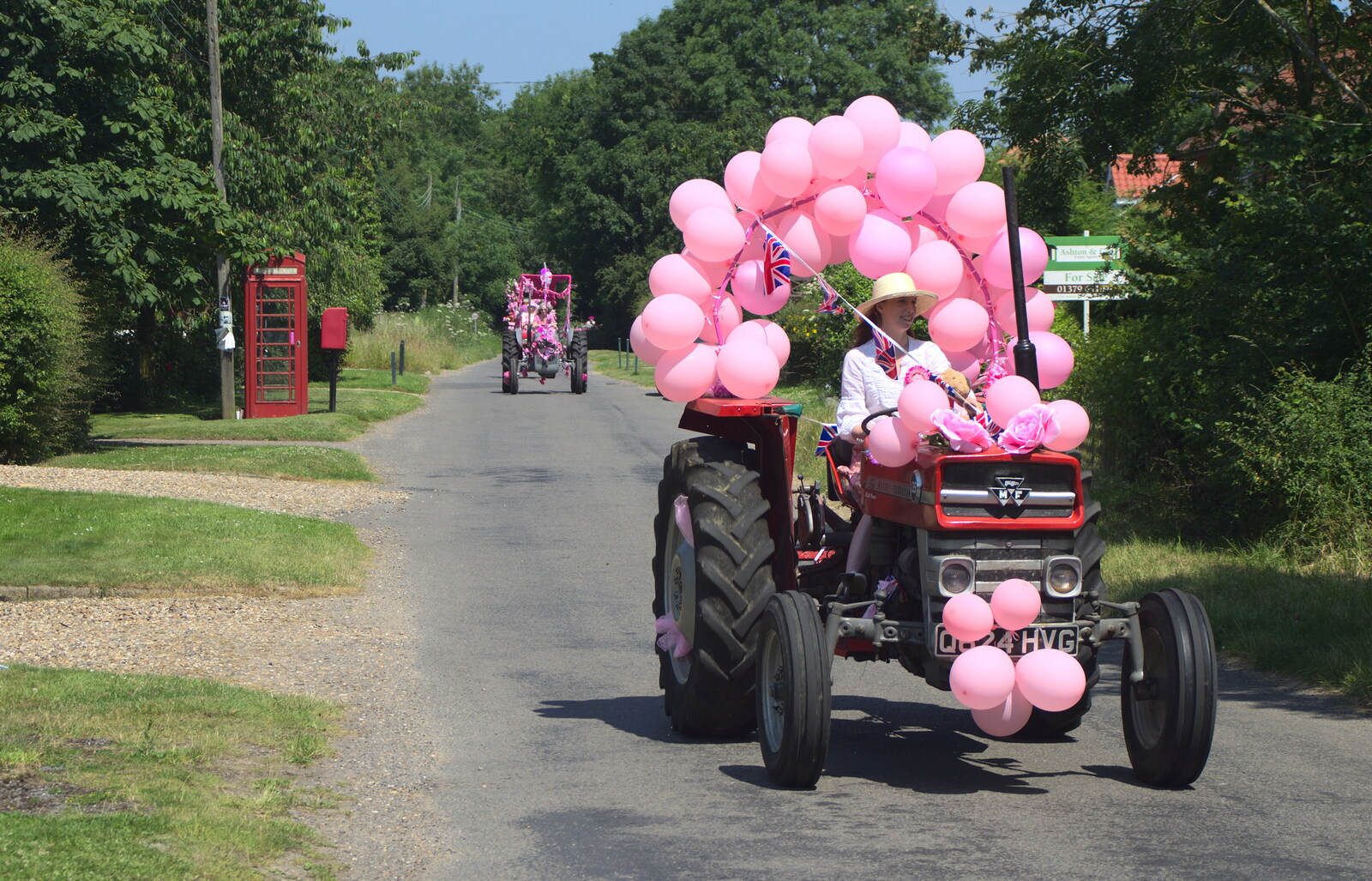 Another tractor is done up with balloons from The "Pink Ladies" Tractor Run and Barbeque, Thorpe Abbots, Norfolk - 7th July 2013