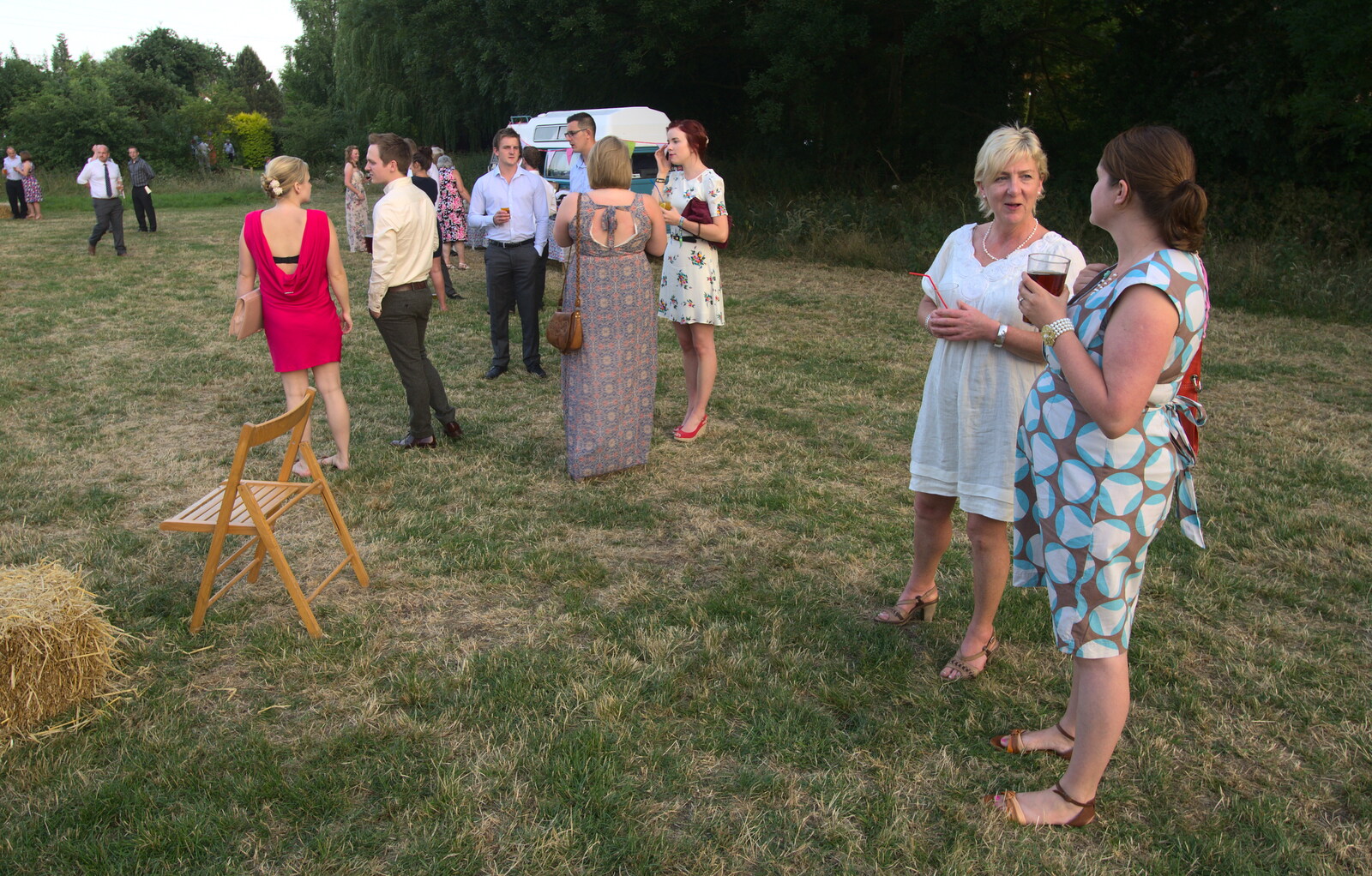 Isobel talks to formerly-known-as-Amandines Sue from The BBs Play Steph's Wedding, Burston, Norfolk - 13th July 2013