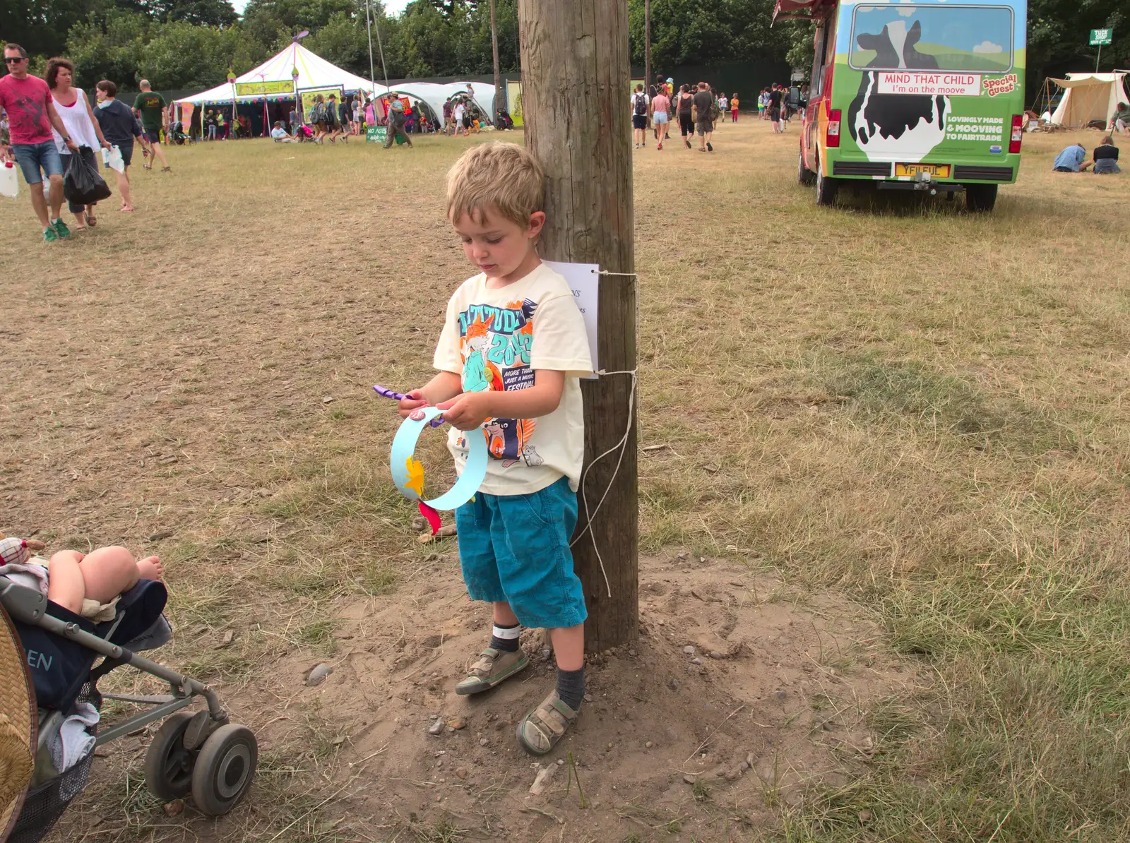 Fred makes a crown, from The 8th Latitude Festival, Henham Park, Southwold, Suffolk - 18th July 2013