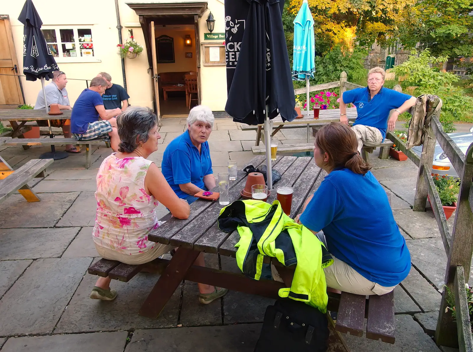 Jill, Spammy and Isobel chat, from The BSCC at Wingfield, and a Swan Inn Barbeque, Brome - 4th August 2013