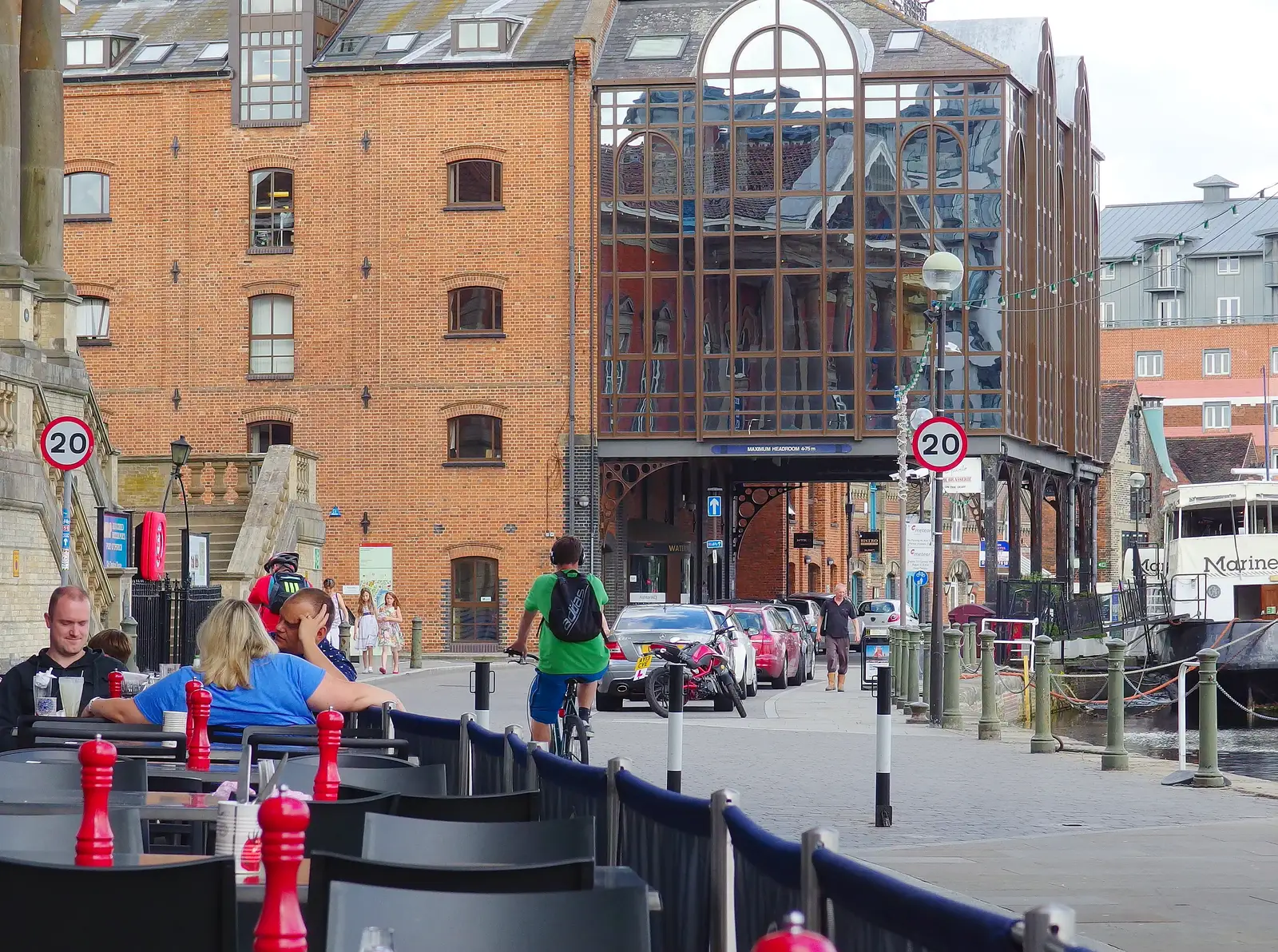 Neptune Quay, past the old Customs House, from A Trip to Pizza Express, Nepture Quay, Ipswich, Suffolk - 9th August 2013