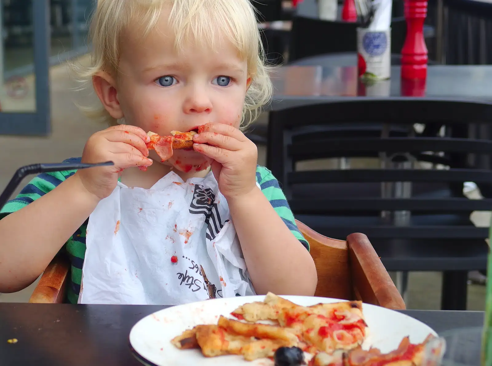 It's pizza-face time, from A Trip to Pizza Express, Nepture Quay, Ipswich, Suffolk - 9th August 2013