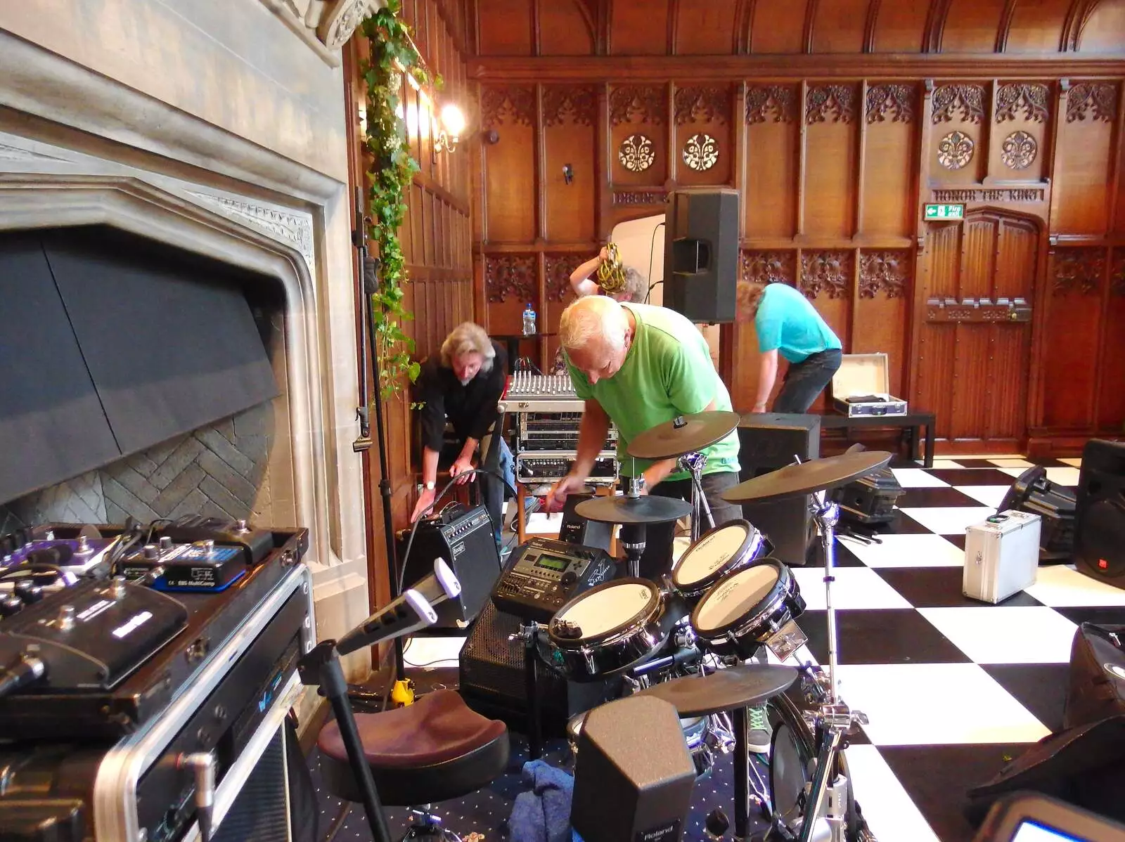 Henry sets his 'electro' kit up, from The BBs at Hengrave Hall, Hengrave, Suffolk - 18th August 2013