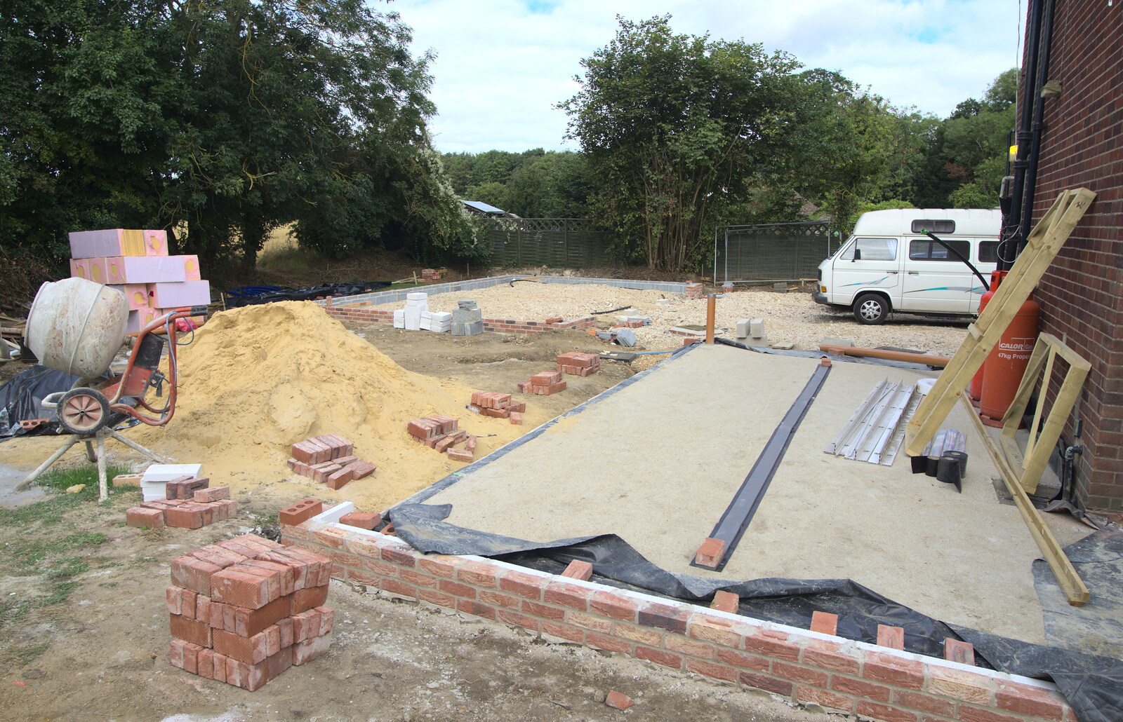 The side extension and garage from Bressingham Gardens, and Building Progress, Brome, Suffolk - 26th August 2013