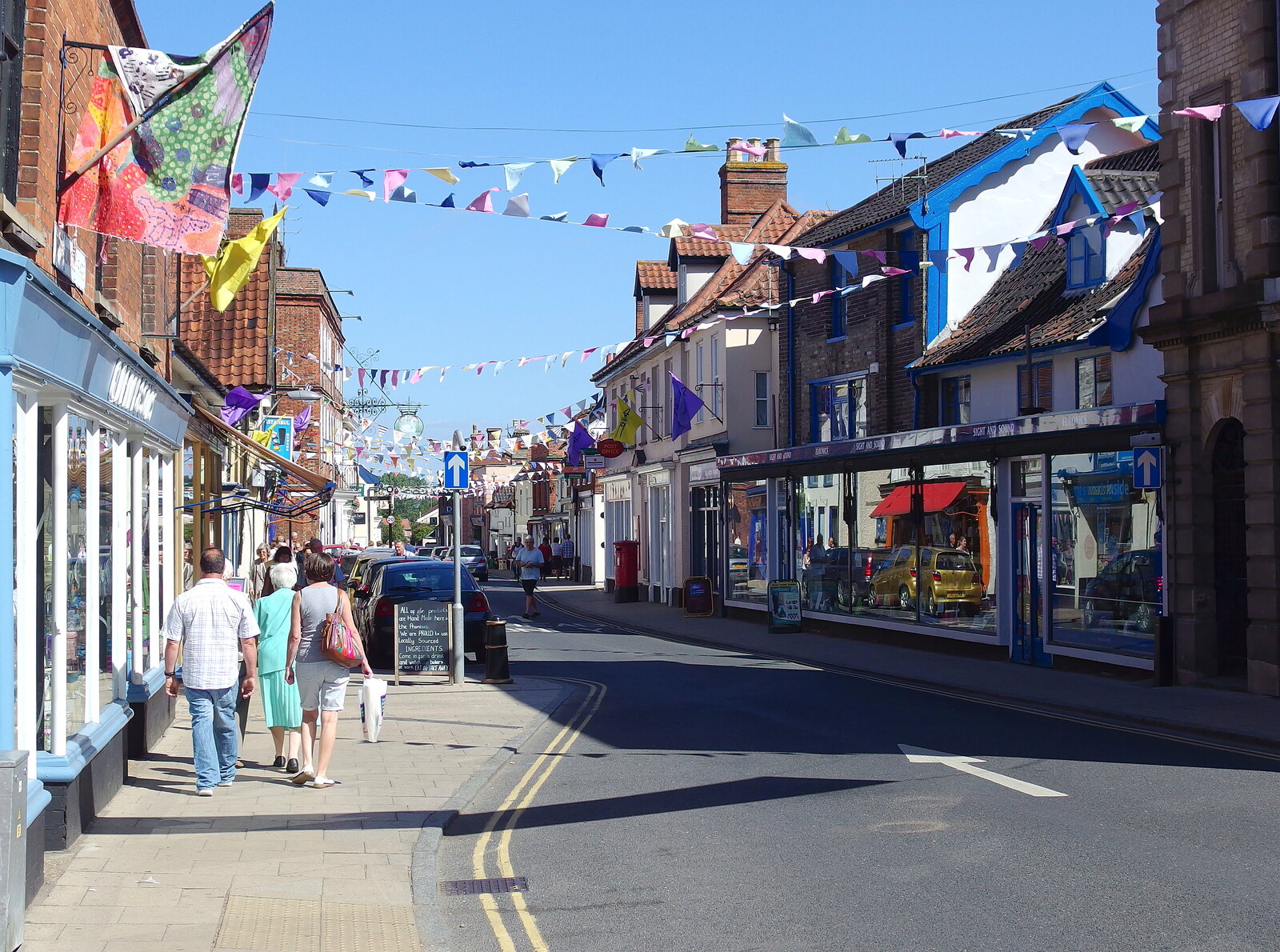 Harleston High Street from Pigeon-Eating Hawks and the Mellis Beer Festival, London and Suffolk - 31st August 2013