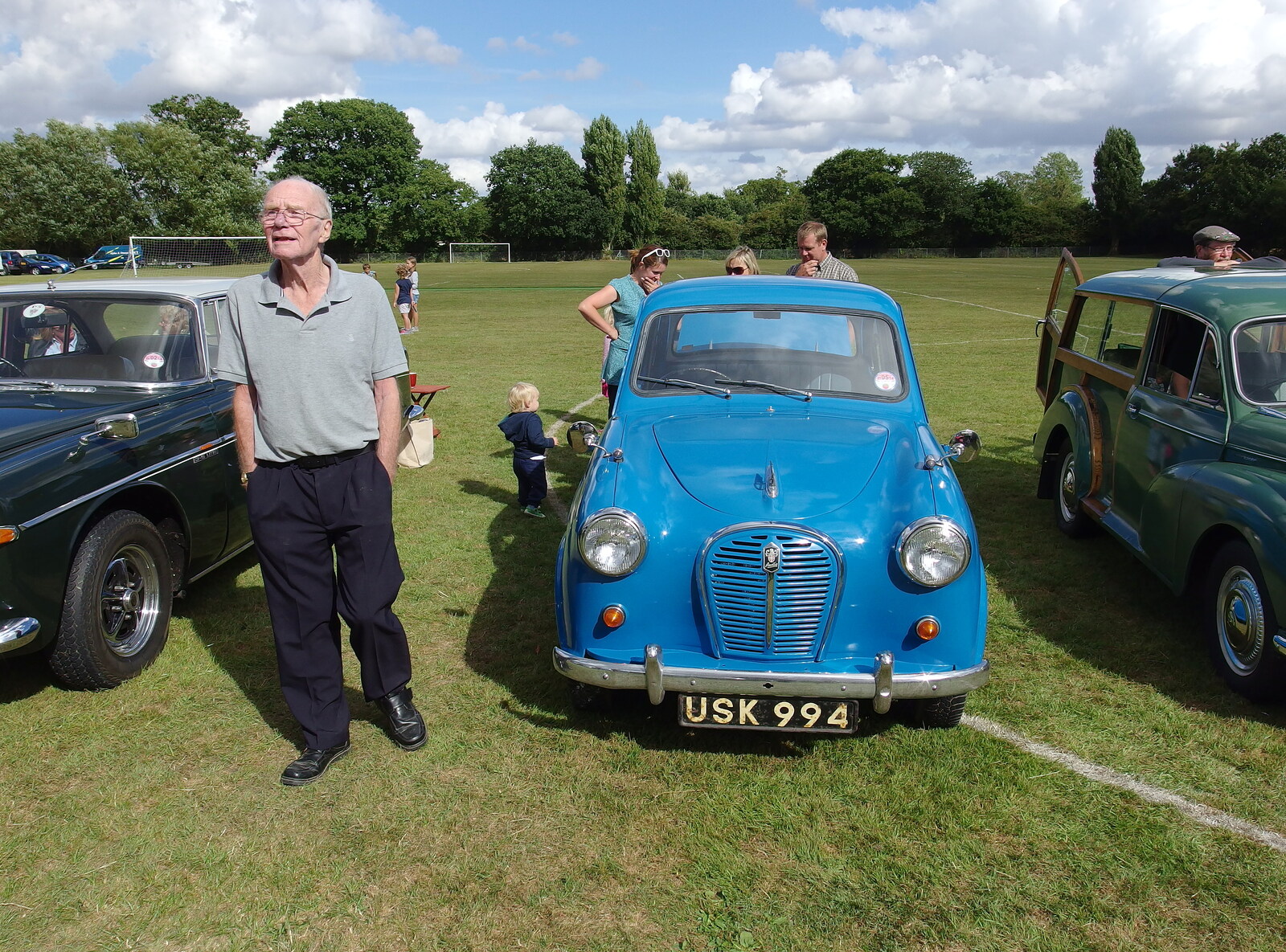 Grandad roams about from Stradbroke Classic Car Show, Stradbroke, Suffolk - 7th September 2013
