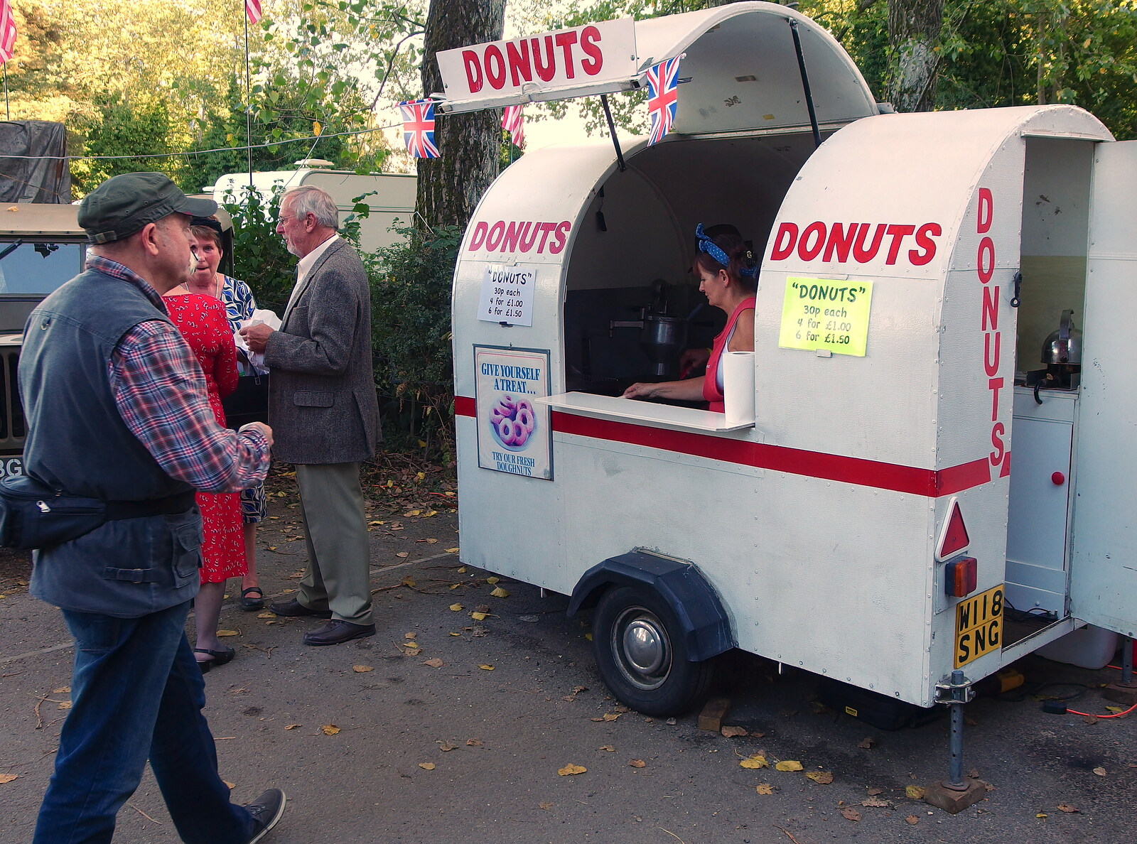 A donut van from Paul Bear's Adventures at a 1940s Steam Weekend, Holt, Norfolk - 22nd September 2013