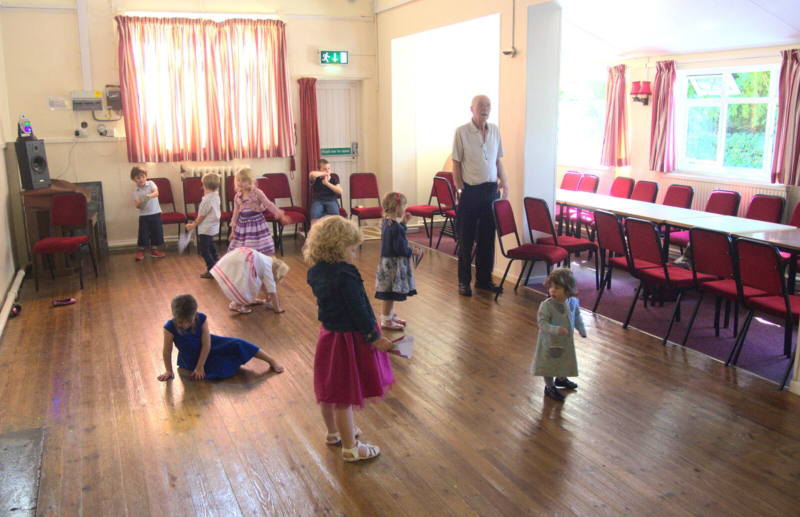 There's a bit of dancing from Fred's Fifth Birthday, The Village Hall, Brome, Suffolk - 28th September 2013