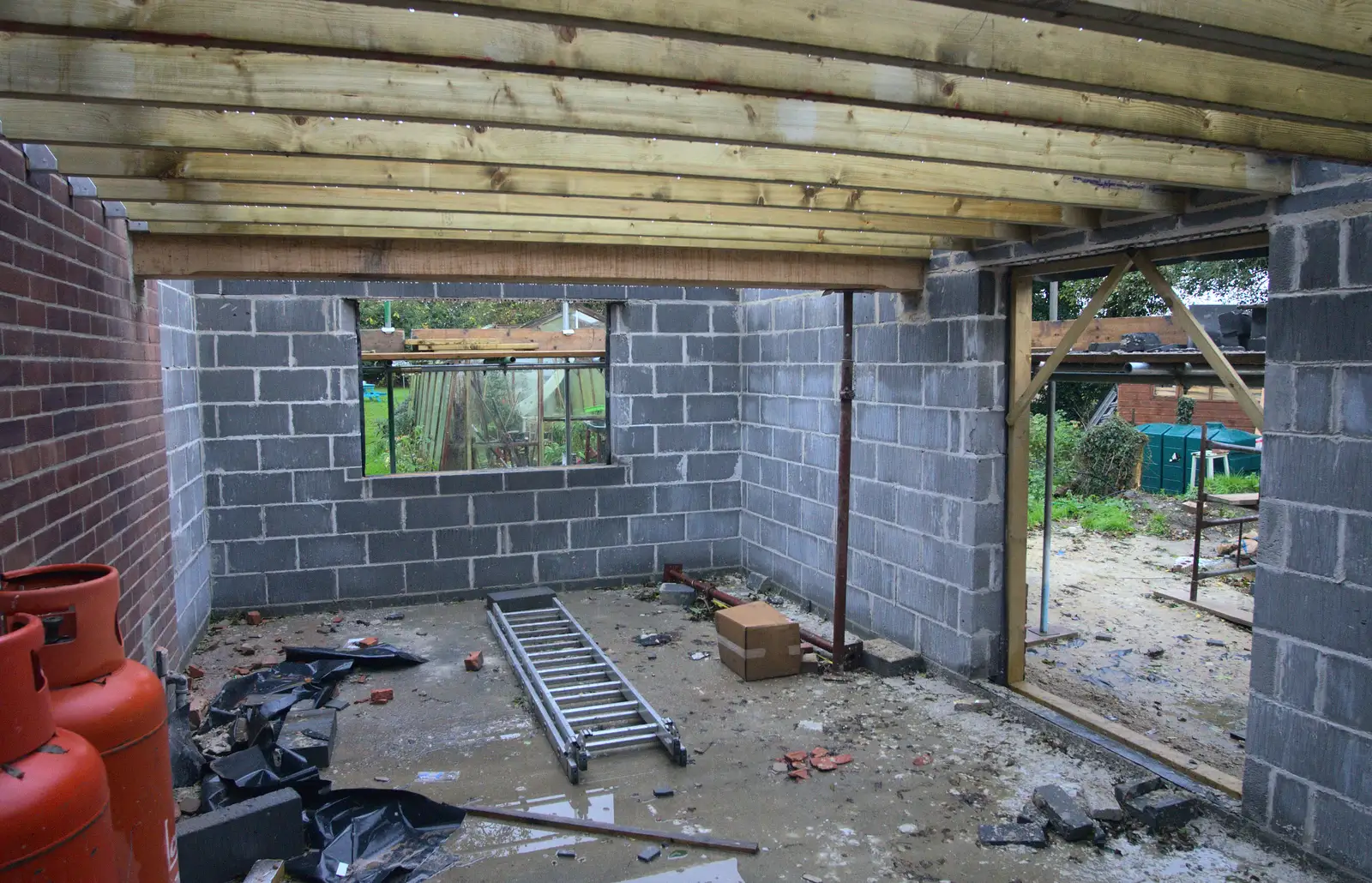 The side extension has a first floor, from A November Miscellany and Building Progress, Thornham and Brome, Suffolk - 17th November 2013