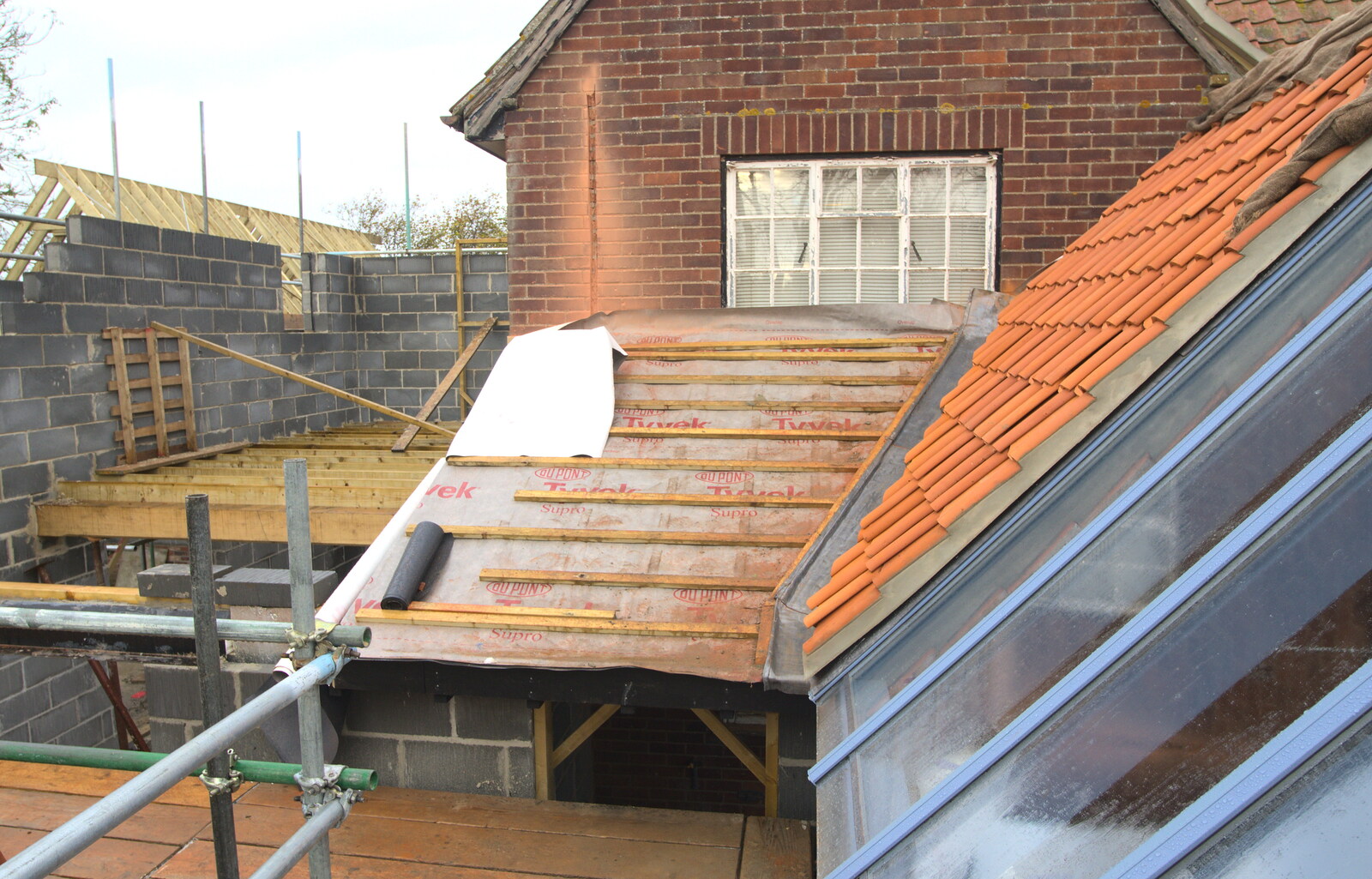 More Building and Palgrave Playground, Suffolk - 24th November 2013: The new pantry roof