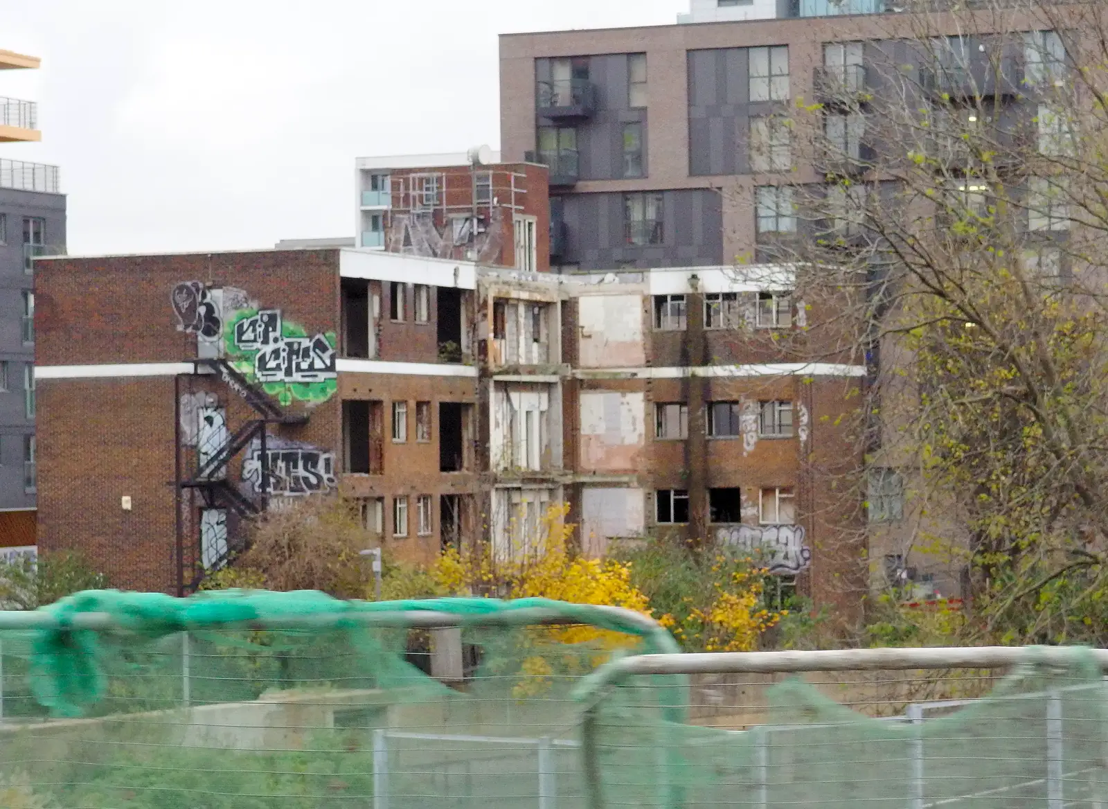 The burnt-out building in Stratford, from Lunch in the East End, Spitalfields and Brick Lane, London - 1st December 2013