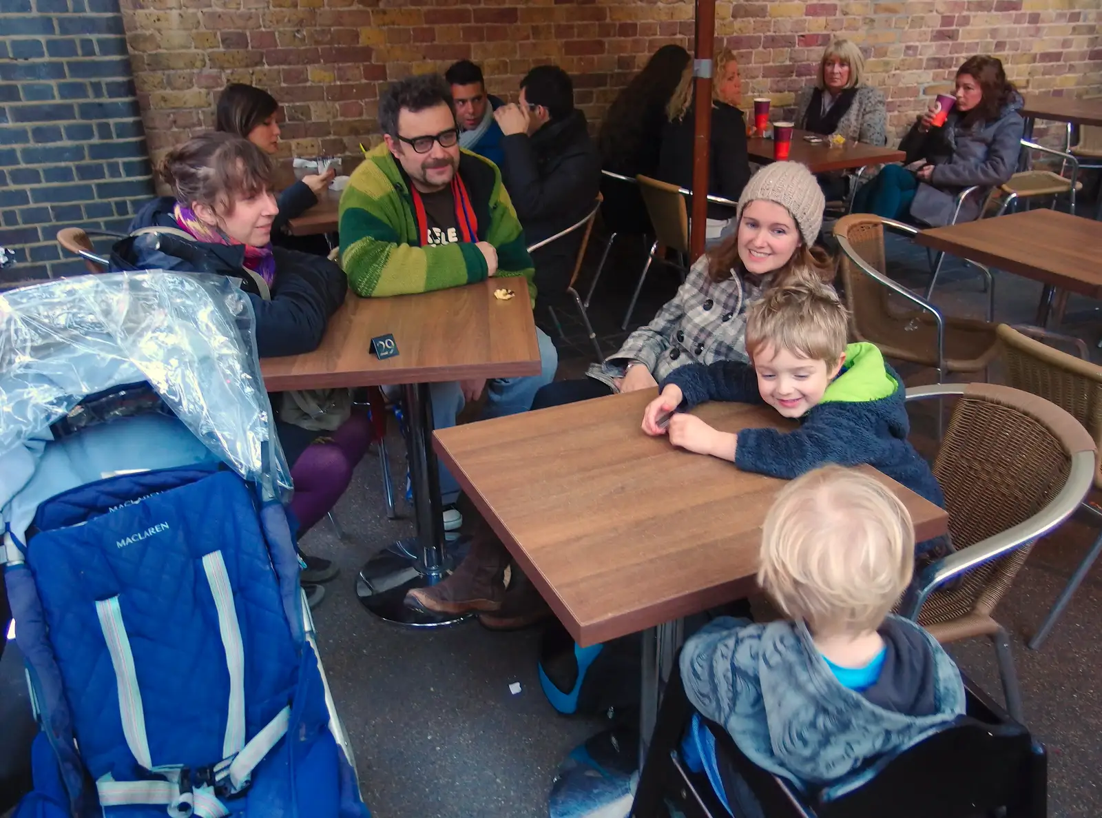 We hang out with Noddy and Gilly, from Lunch in the East End, Spitalfields and Brick Lane, London - 1st December 2013