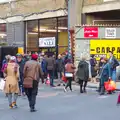 Crowds on Hanbury Street, Lunch in the East End, Spitalfields and Brick Lane, London - 1st December 2013