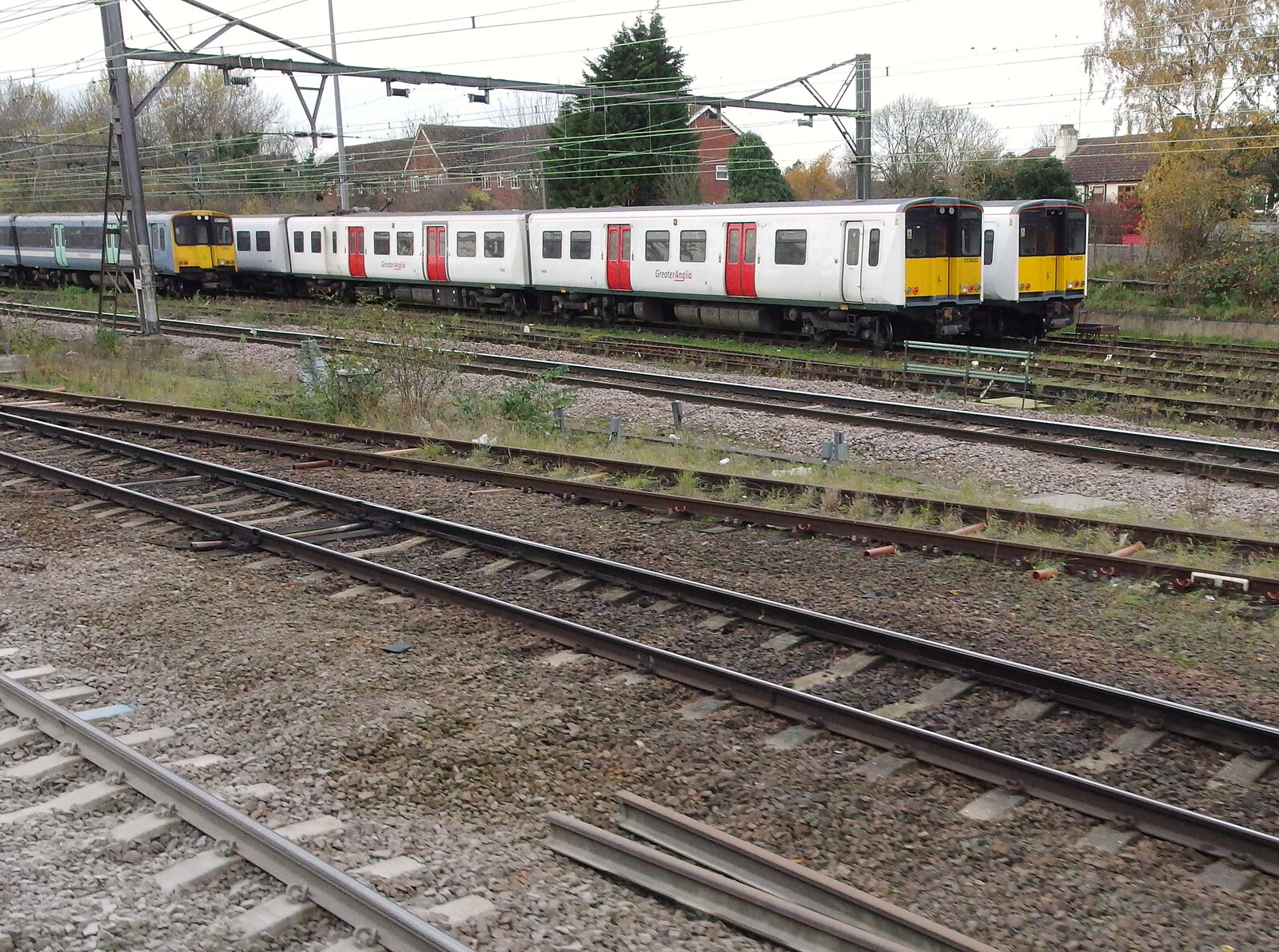 SwiftKey's Arcade Cabinet, and the Streets of Southwark, London - 5th December 2013: Class 315 'Tin can' commuter trains