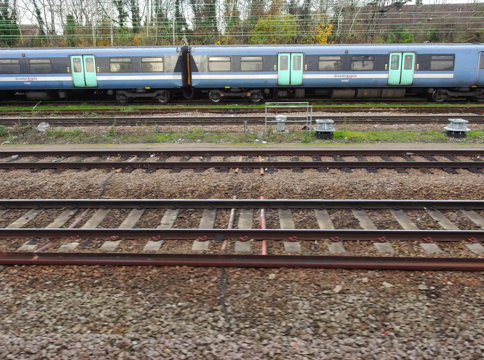 More commuter trains, from SwiftKey's Arcade Cabinet, and the Streets of Southwark, London - 5th December 2013