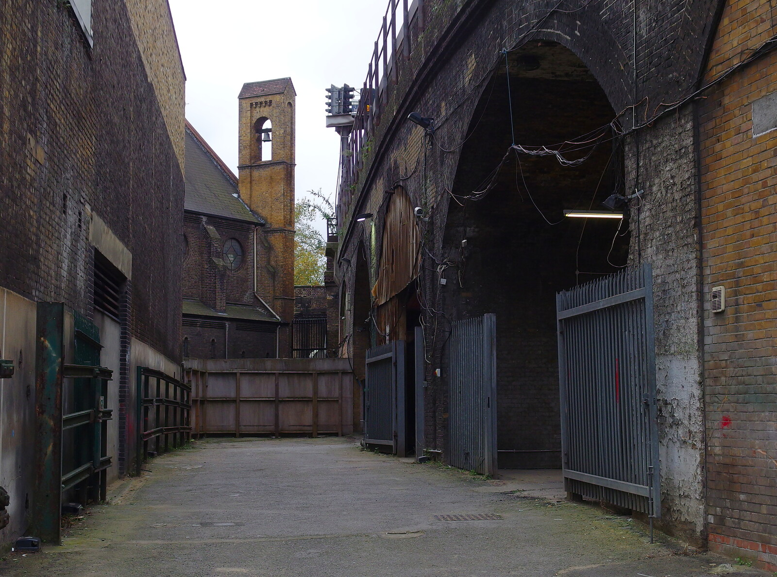SwiftKey's Arcade Cabinet, and the Streets of Southwark, London - 5th December 2013: Backstreet railway arches