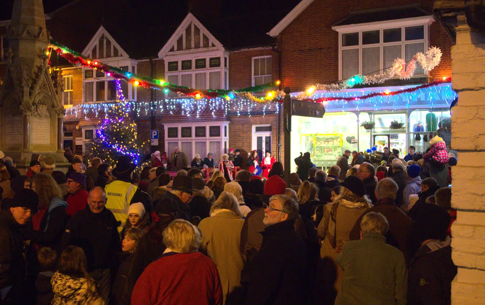 Crowds outside the Handyman, from The Eye Lights, Eye, Suffolk - 6th December 2013