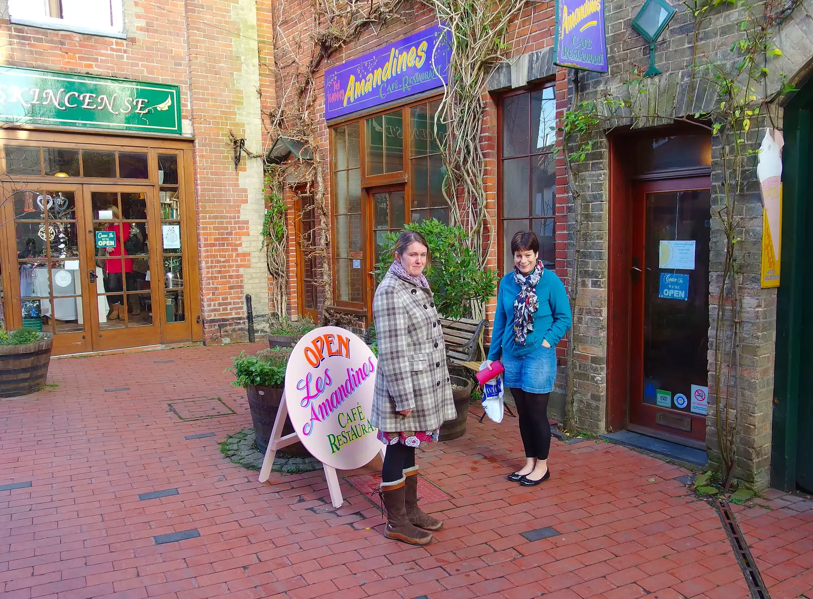 Isobel chats to Clare outside Amandines, from Saturday Café Life, Diss, Norfolk - 14th December 2013