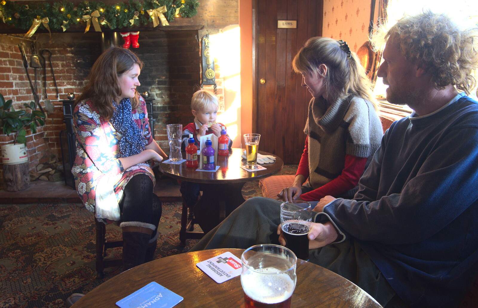 Harry chats to Martina from Christmas Day and all that, Brome, Suffolk - 25th December 2013