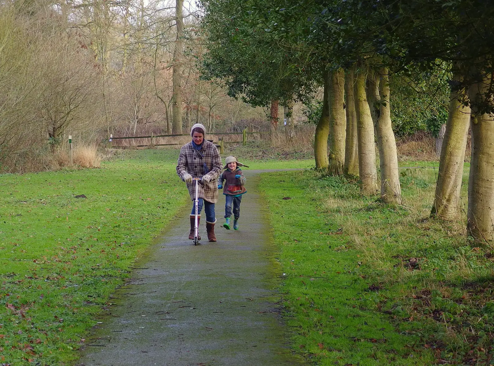 Isobel does a bit of scooting, from A Boxing Day Walk, Thornham Estate, Suffolk - 26th December 2013