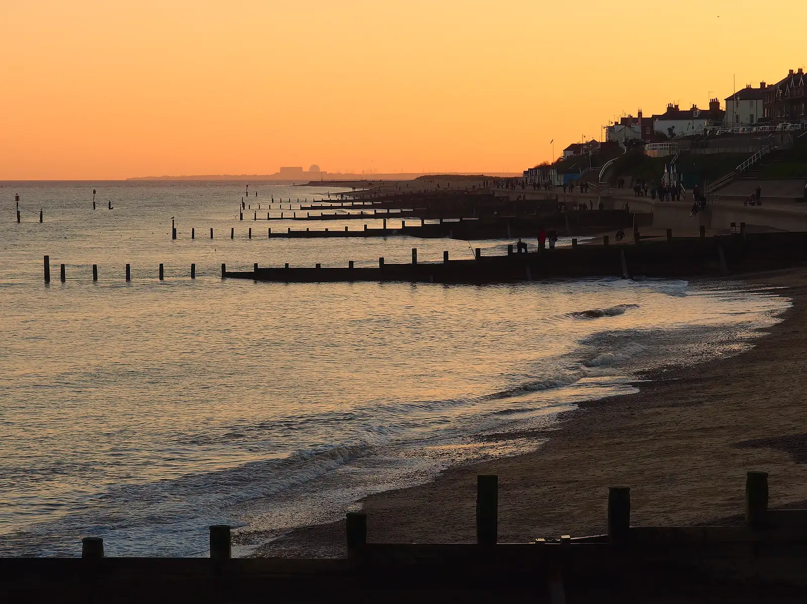 Sizewell and groynes in the sunset, from Post-Christmas Southwold, Suffolk - 29th December 2013