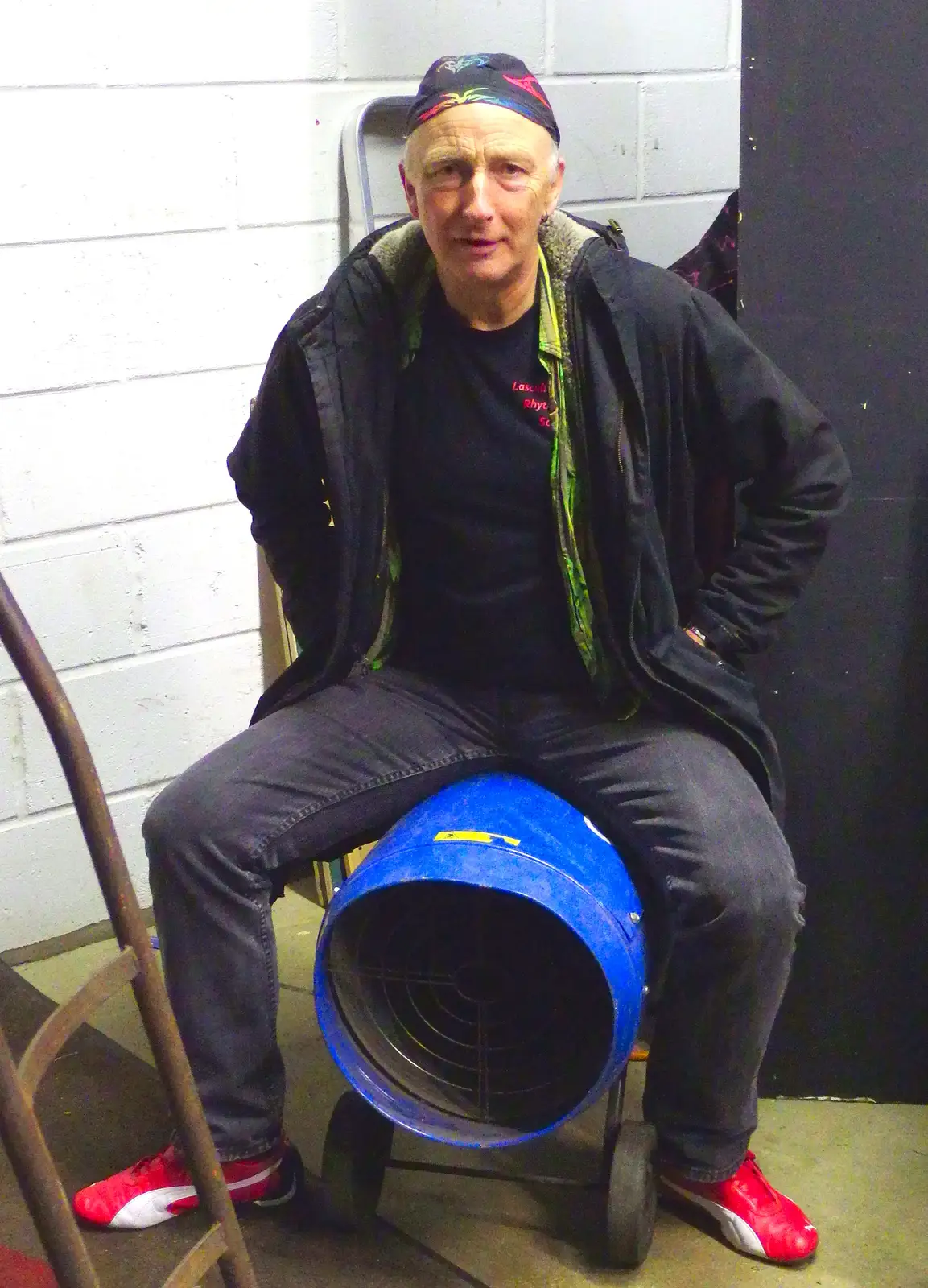 Henry sits on a space heater, from The BBs Do New Year's Eve at the Barrel, Banham, Norfolk - 31st December 2013