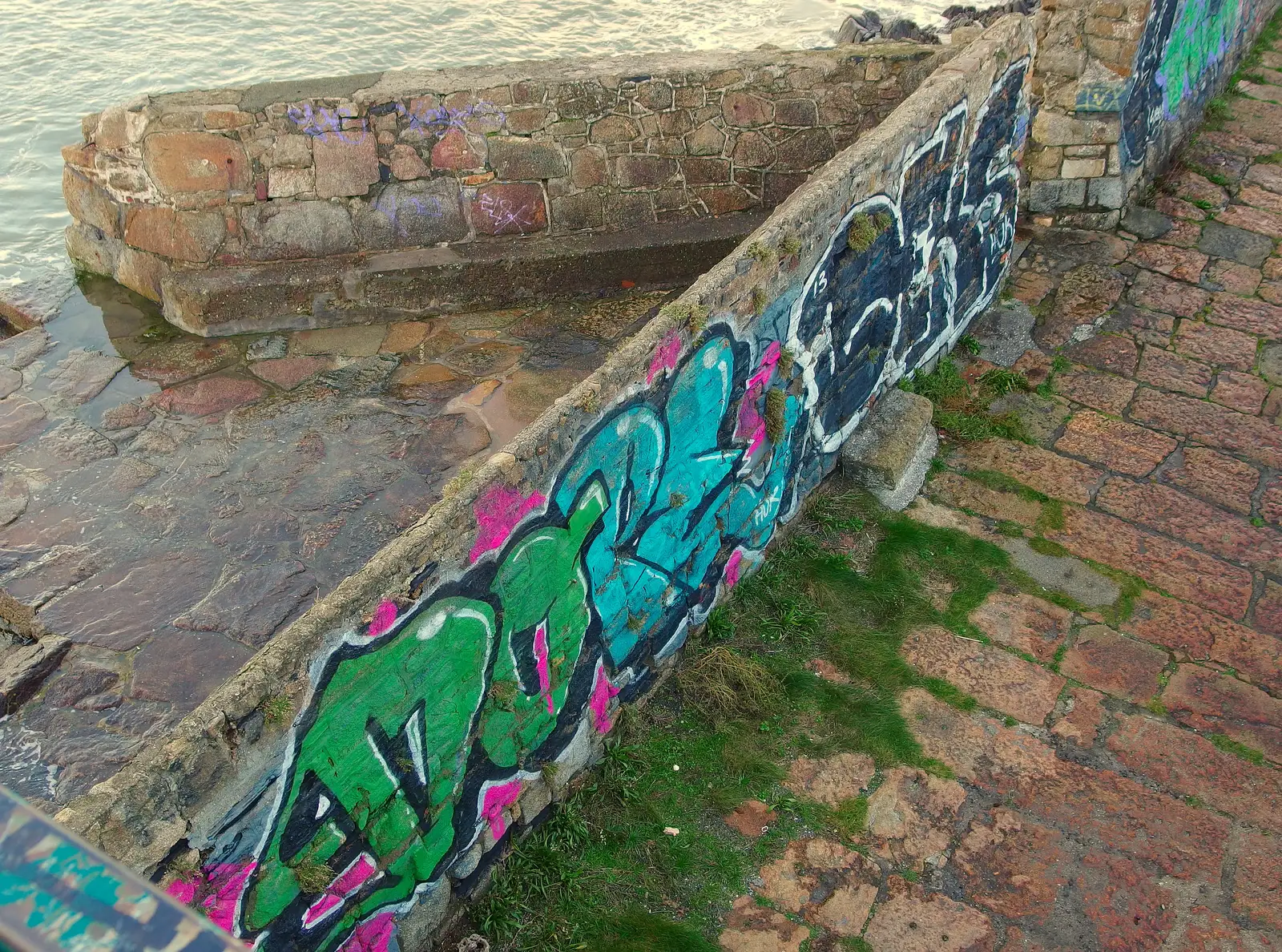 Sea-wall graffiti, from A Trip to Monkstown Farm and Blackrock, County Dublin, Ireland - 2nd January 2014