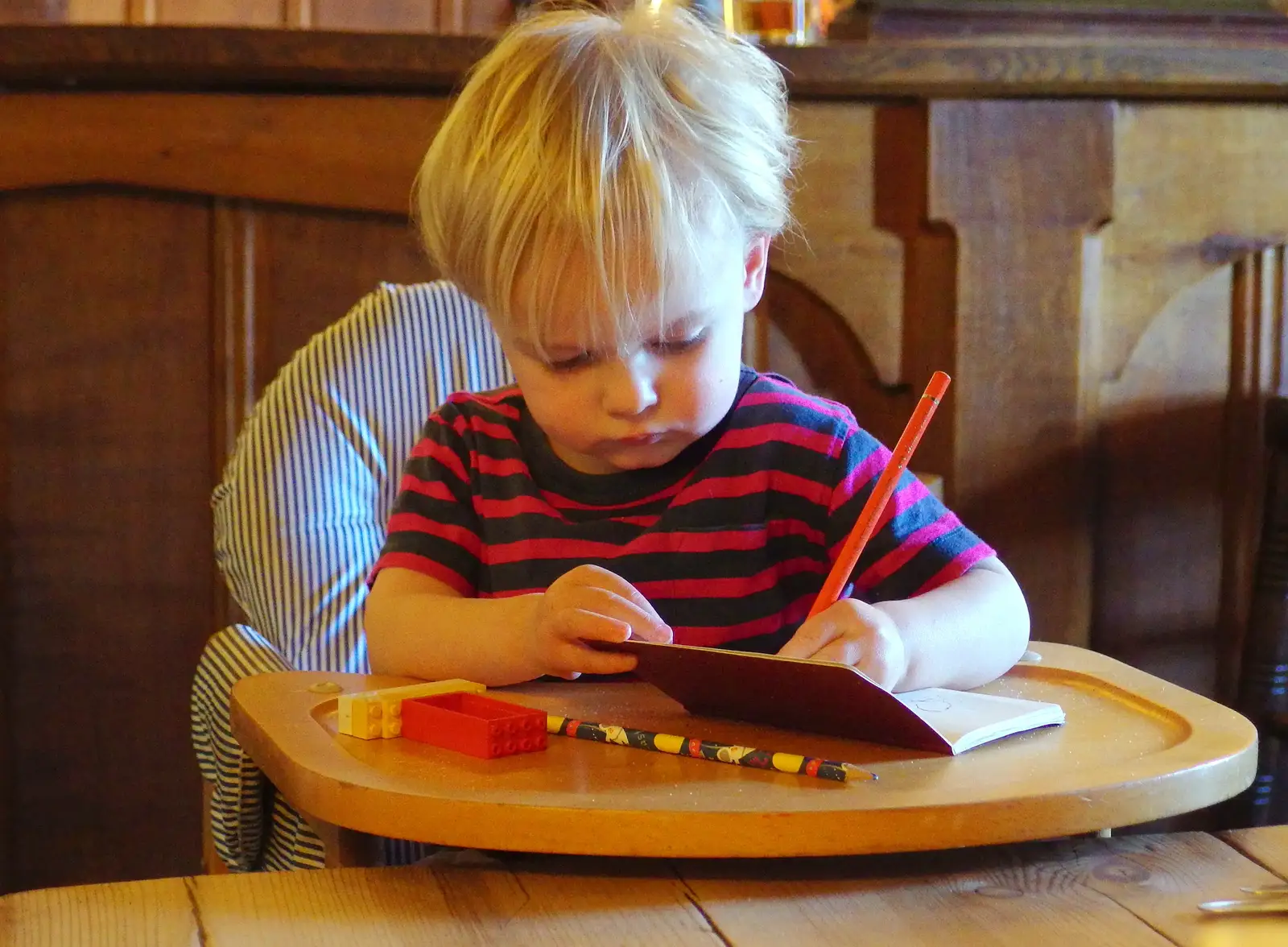 Harry does some sketching, from A Ross Street Reunion, Hoxne, Suffolk - 25th January 2014