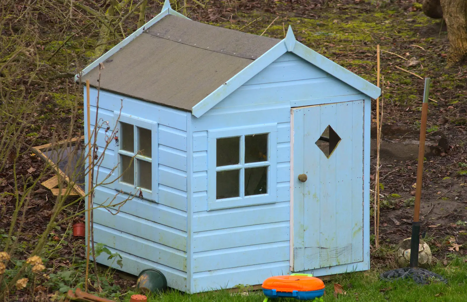 The boys' little house in the garden, from A Night at the Bank, and a Building Update, Brome and Eye, Suffolk - 7th February 2014