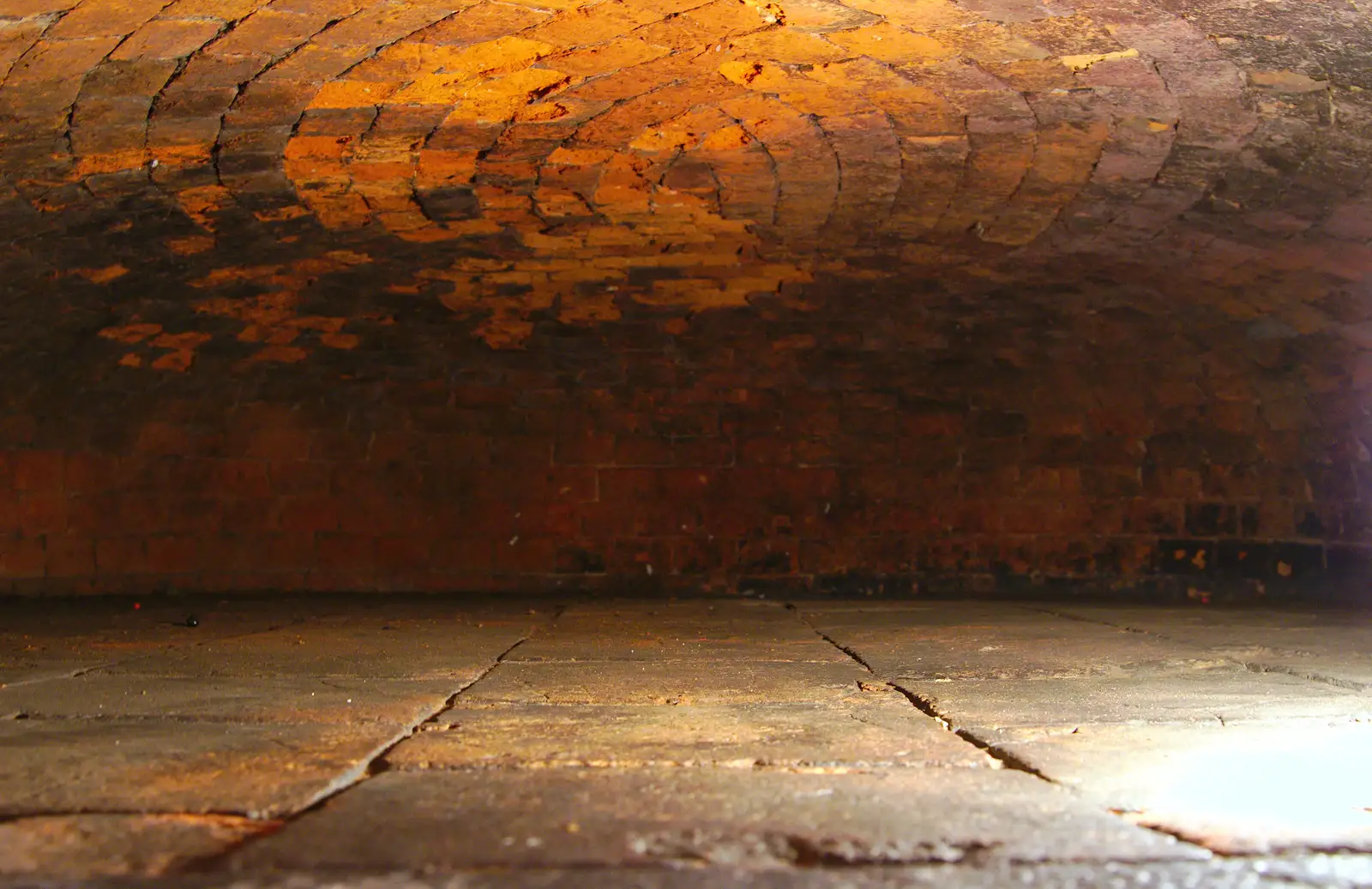 Inside a huge old bread oven, from A Trip to Framlingham Castle, Framlingham, Suffolk - 16th February 2014