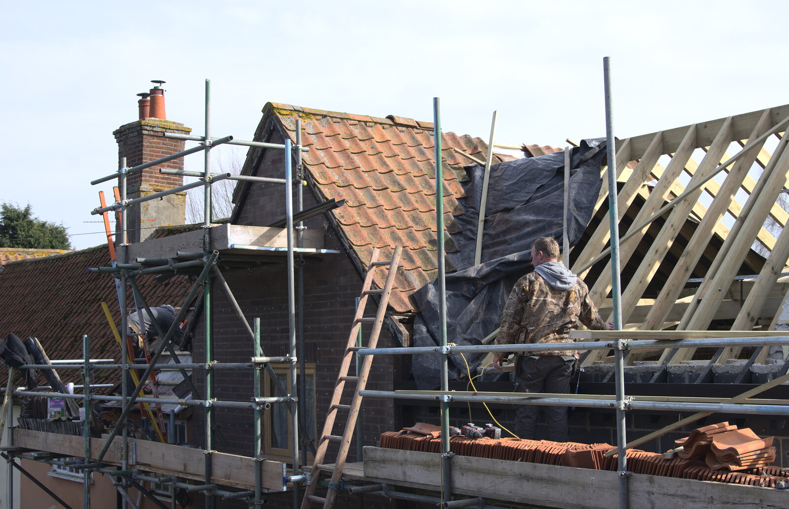 Multiple roofing action from Building Progress: Electrical Second Fixing, Brome, Suffolk - 4th March 2014