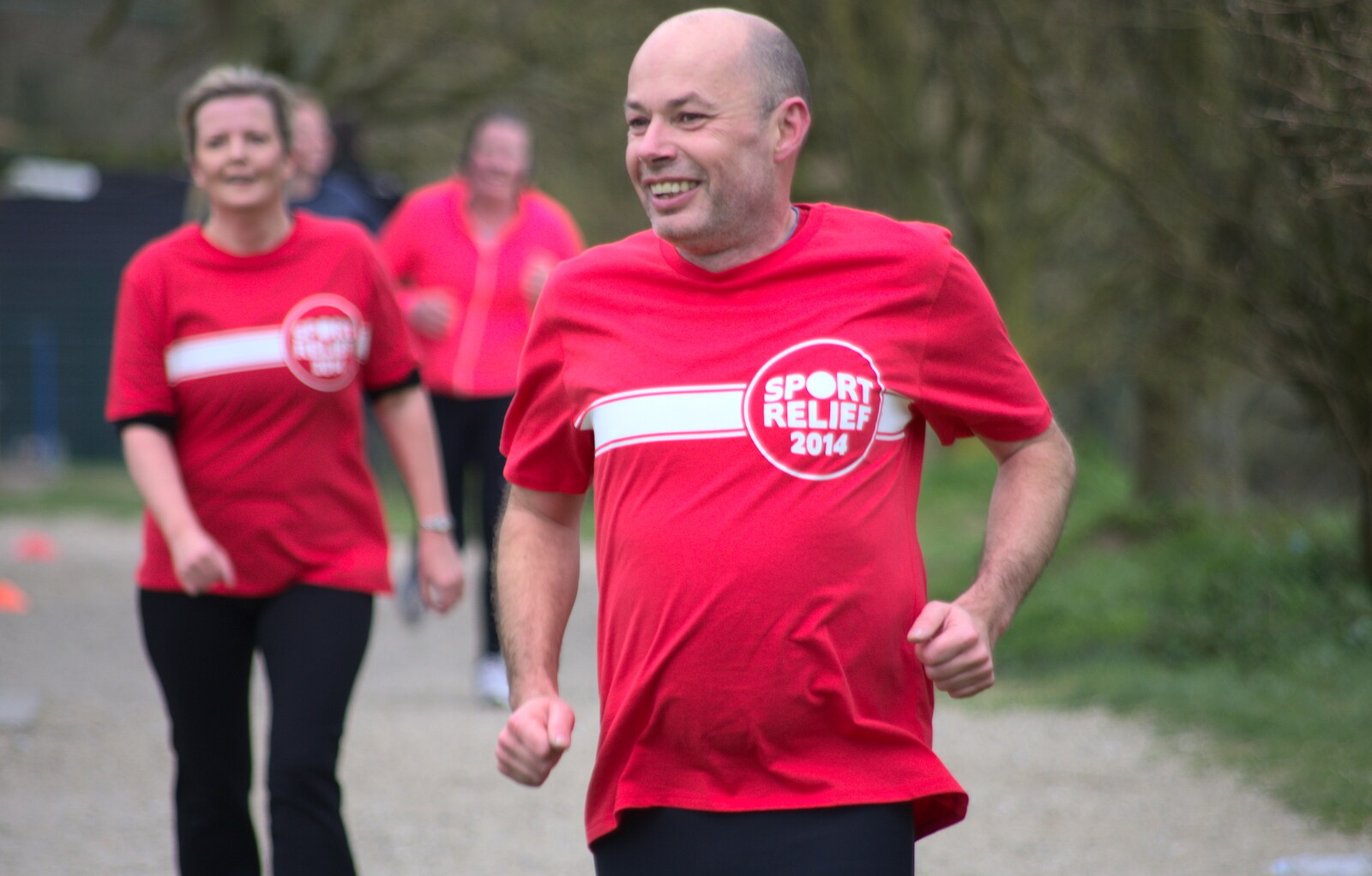 Mr. Sport Relief comes in for the finish from Isobel's Fun Run, Hartismere High, Eye, Suffolk - 23rd March 2014