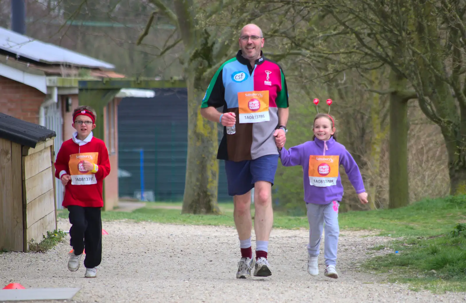 A family run, from Isobel's Fun Run, Hartismere High, Eye, Suffolk - 23rd March 2014