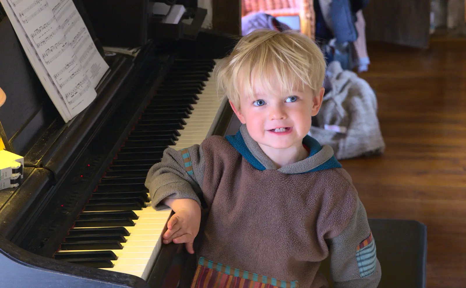 Harry discusses his latest project, from On Being Two: Harry's Birthday, Brome, Suffolk - 28th March 2014