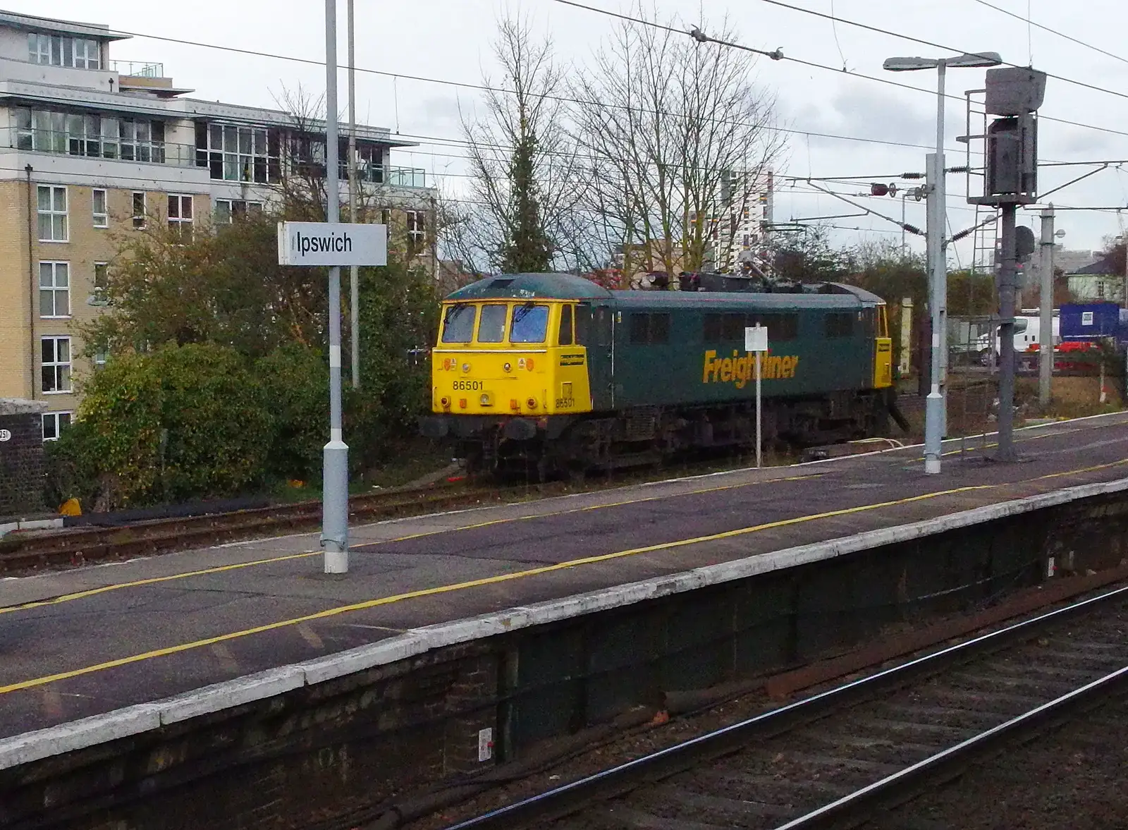 The ancient Class 86 at Ipswich, from A Trainey Sort of Week, Liverpool Street, City of London - 3rd April 2014