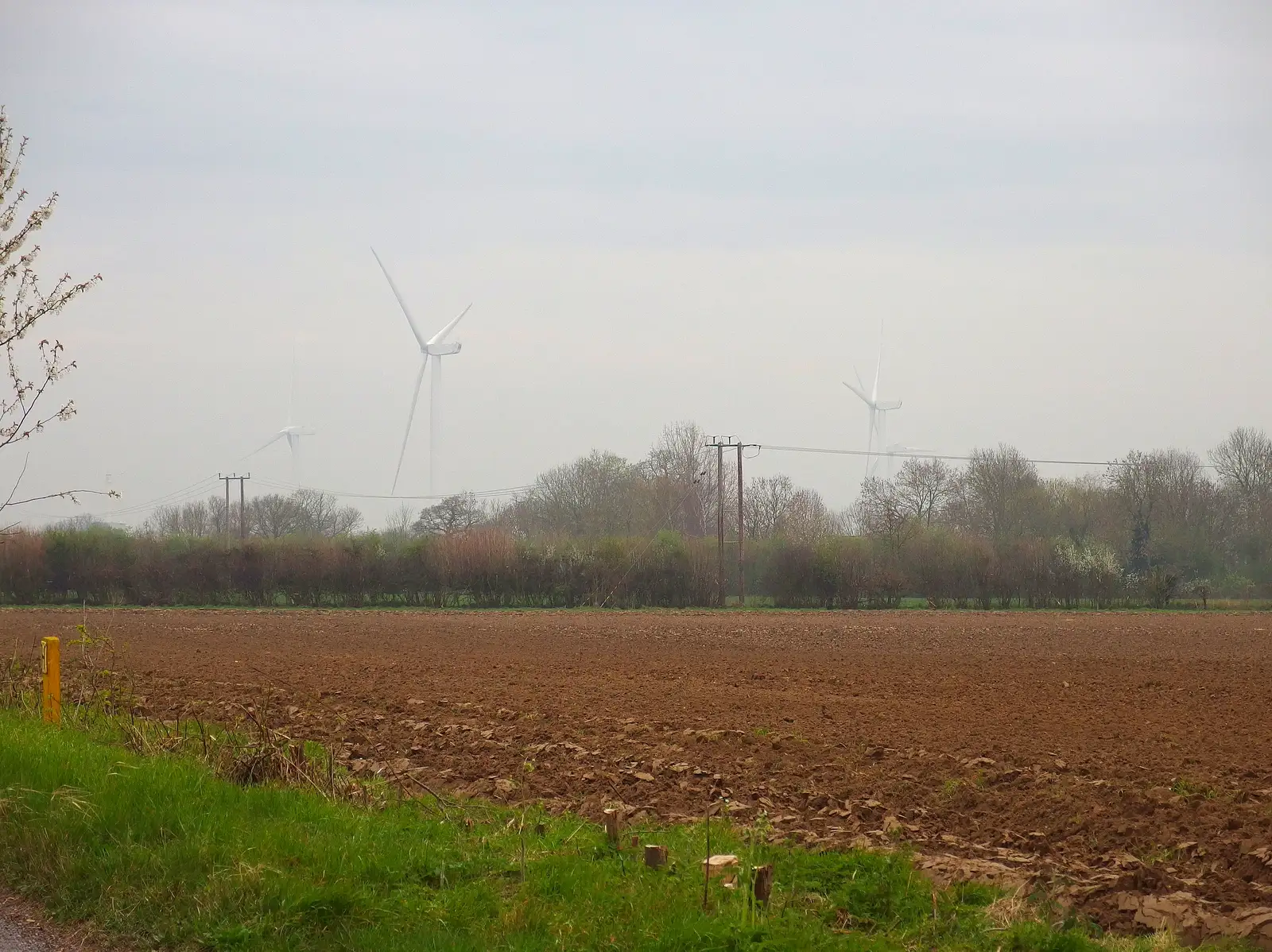 The four wind turbines lost in the pollution haze, from A Trainey Sort of Week, Liverpool Street, City of London - 3rd April 2014