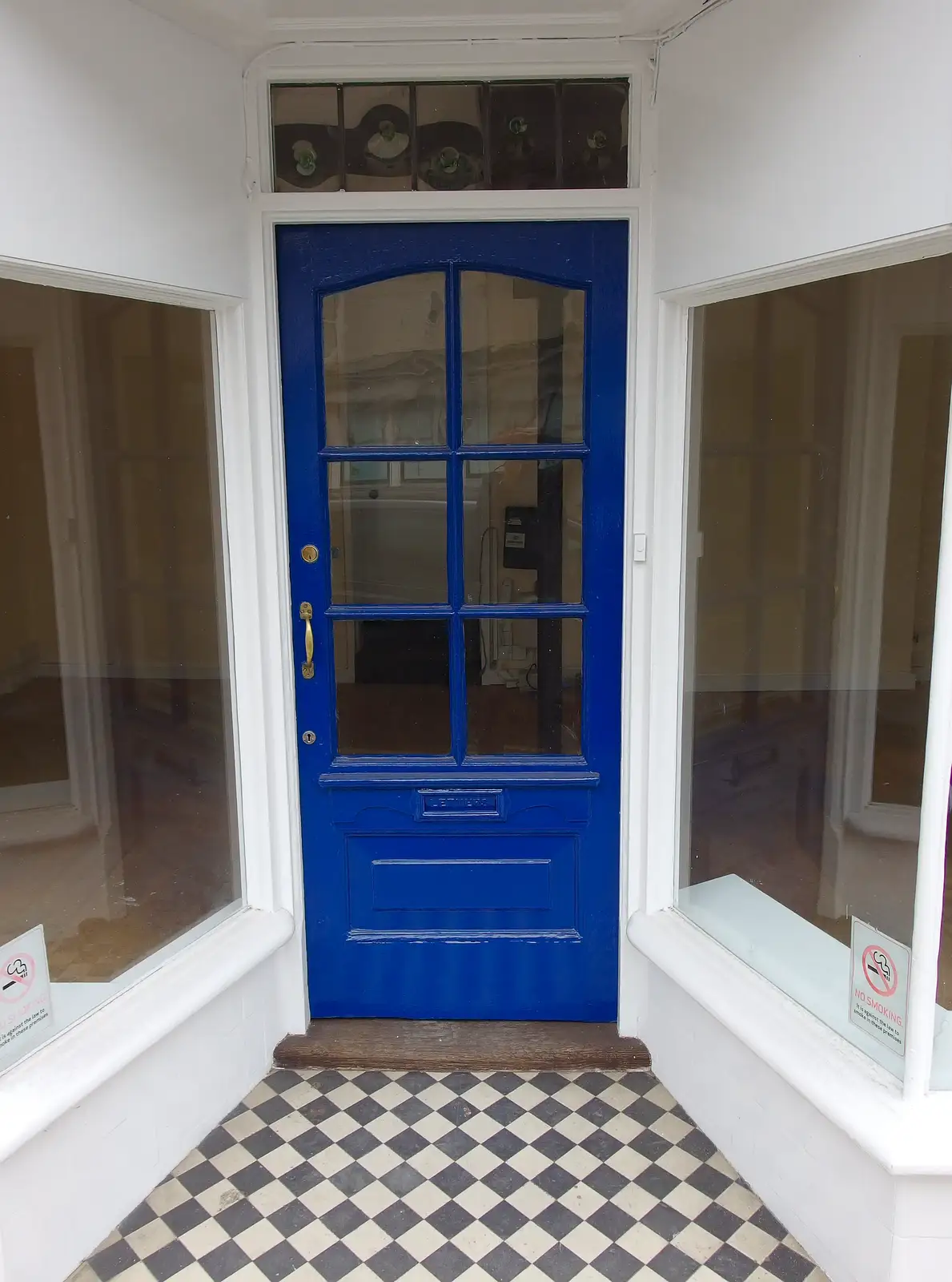 Nice door and step in an empty shop, from The BSCC at The Black Horse, and an April Miscellany, Thorndon, Diss and Eye, Suffolk - 10th April 2014