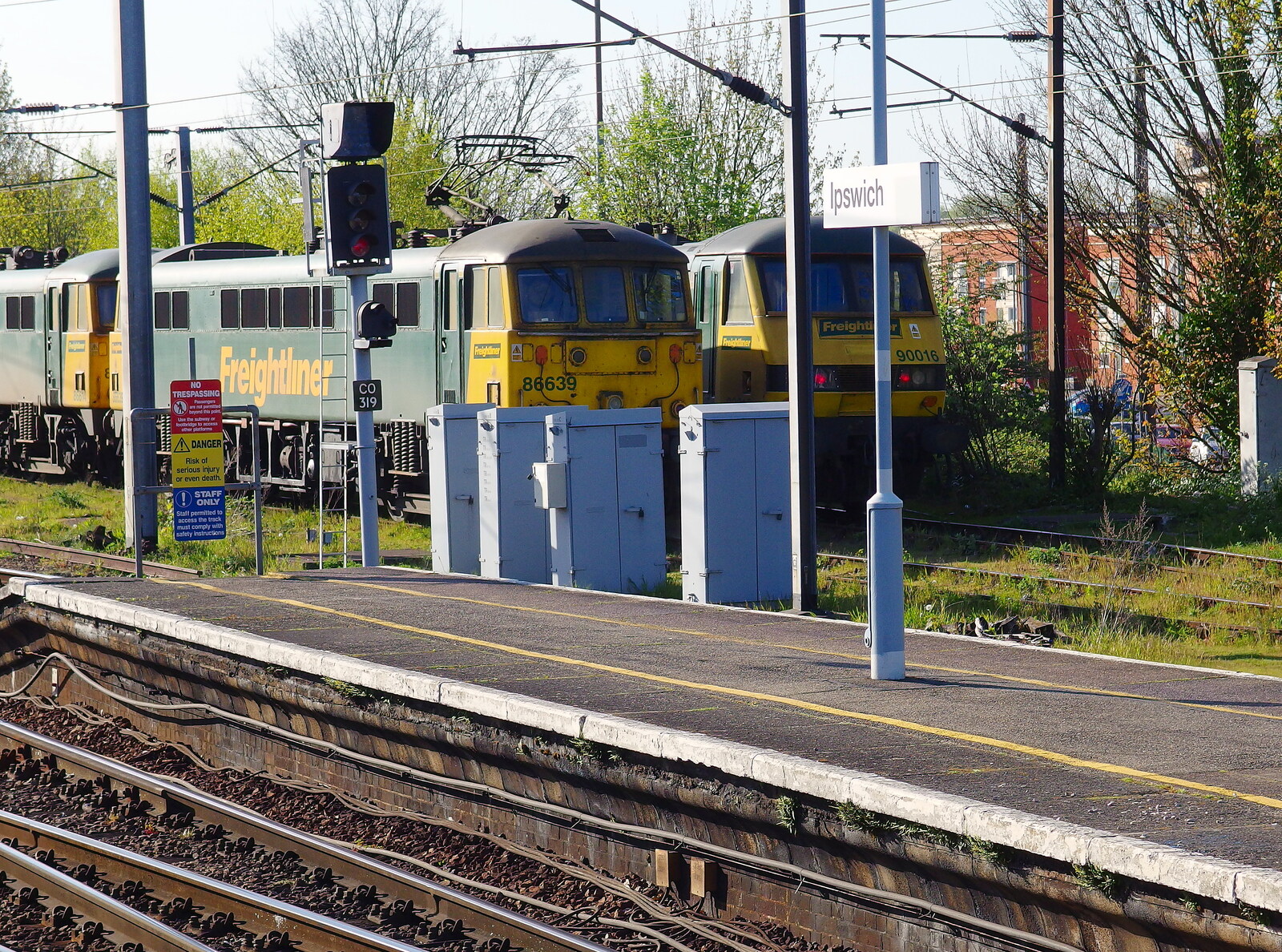 Two Class 86s, built in 1966, lurk at Ipswich from The BSCC at The Black Horse, and an April Miscellany, Thorndon, Diss and Eye, Suffolk - 10th April 2014
